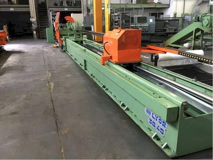 Masina ROBBI LYOR 30/40 eestvaade