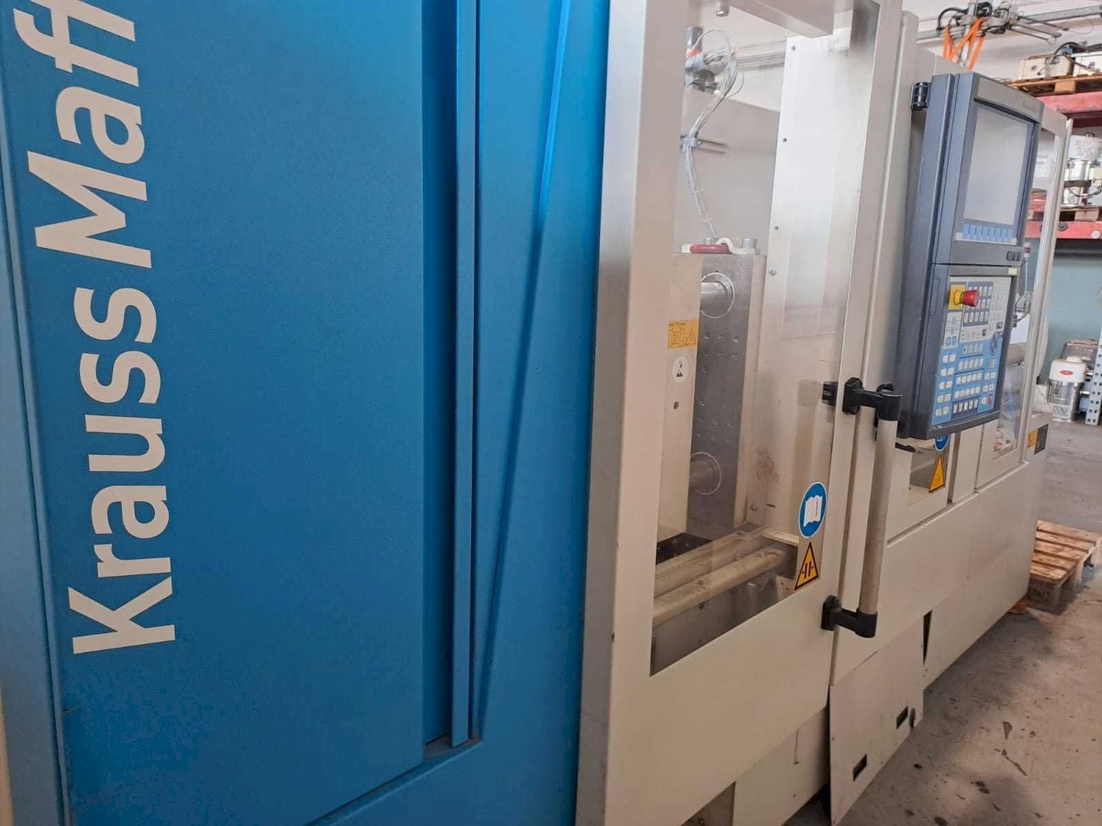 Masina Krauss Maffei 35-180CX eestvaade