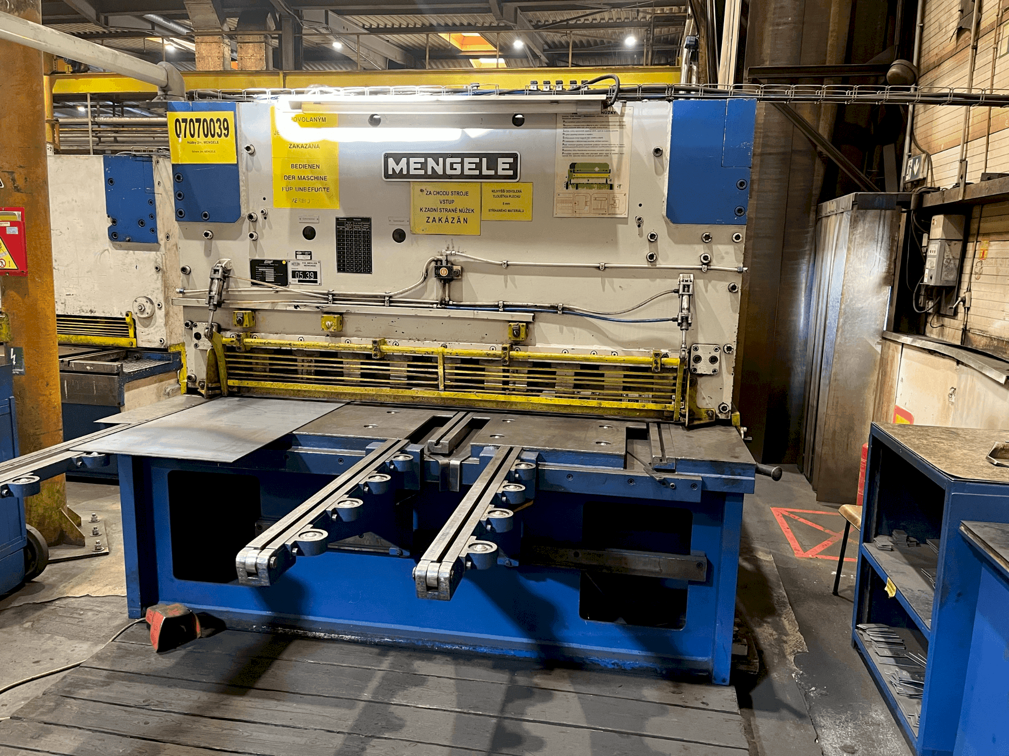 Masina MENGELE S16-2000 eestvaade