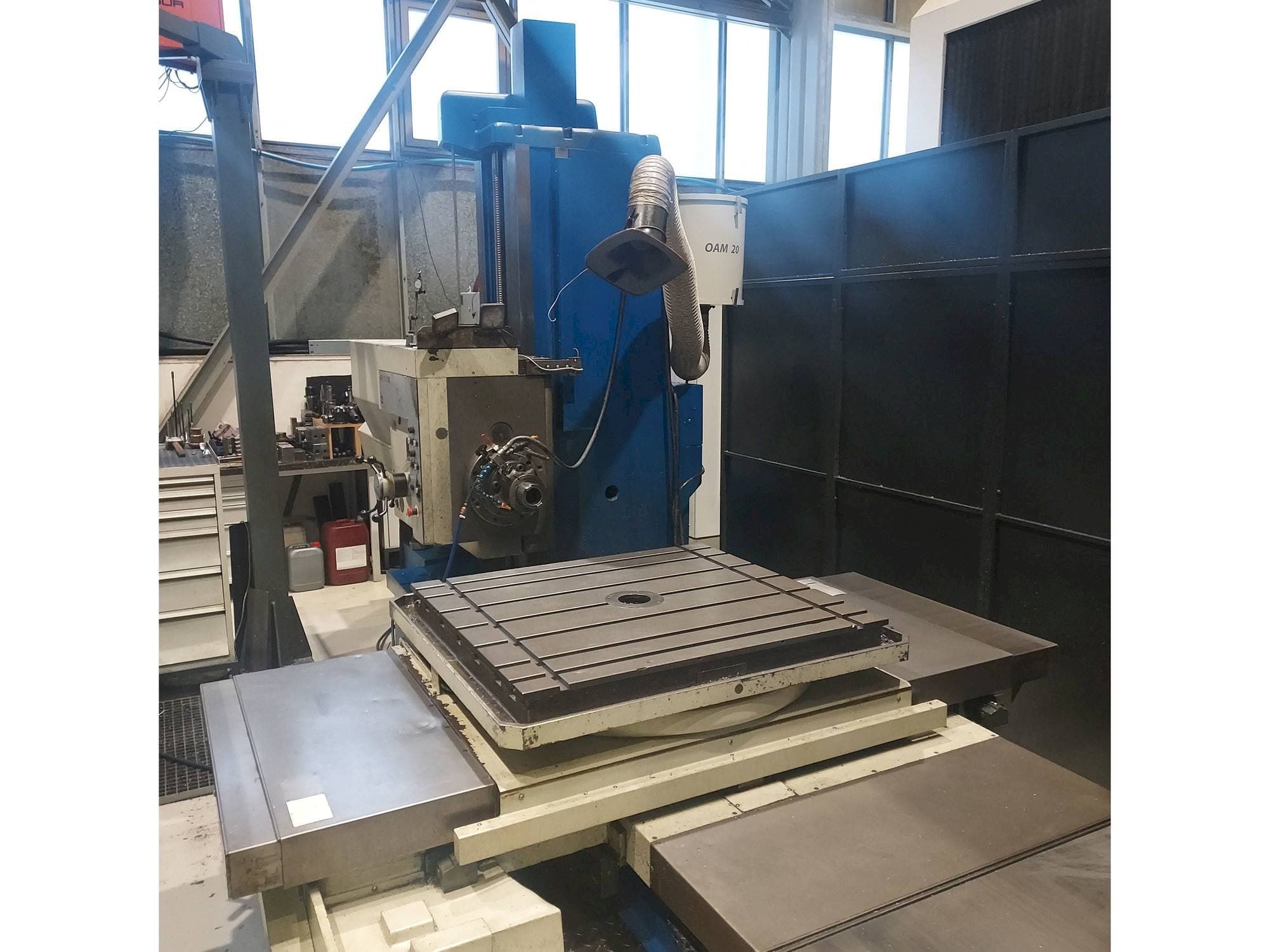 Masina TOS WH 10 CNC eestvaade