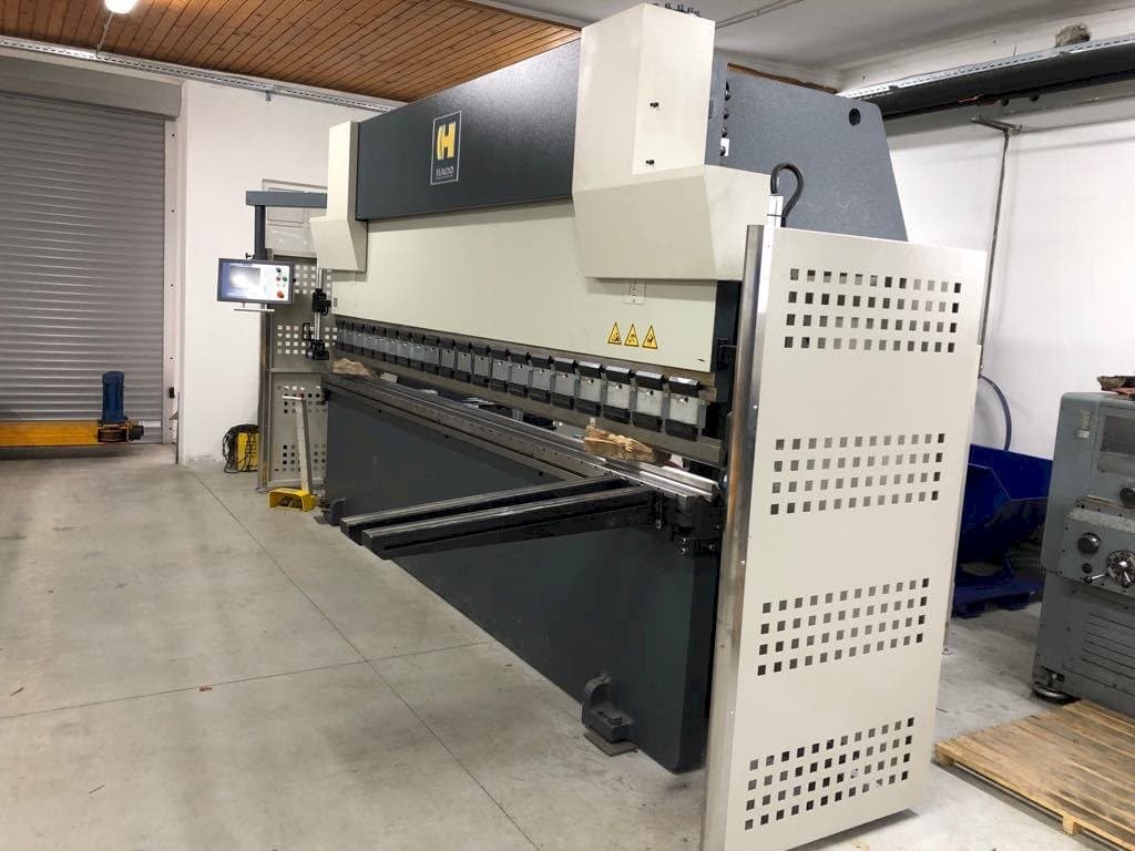 Masina HACO SYNCHROMASTER 40175 eestvaade