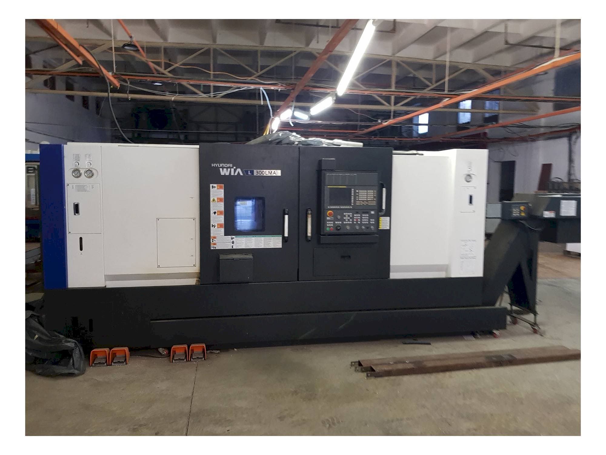 Masina Hyundai Wia L300LMA eestvaade