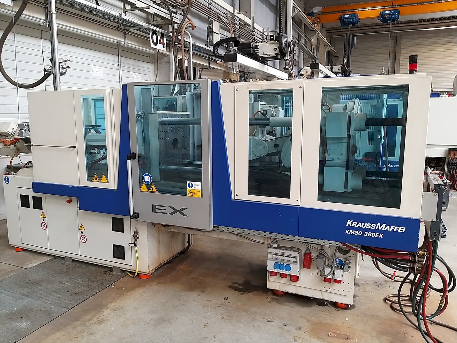 Masina Krauss Maffei 80-380 Ex eestvaade