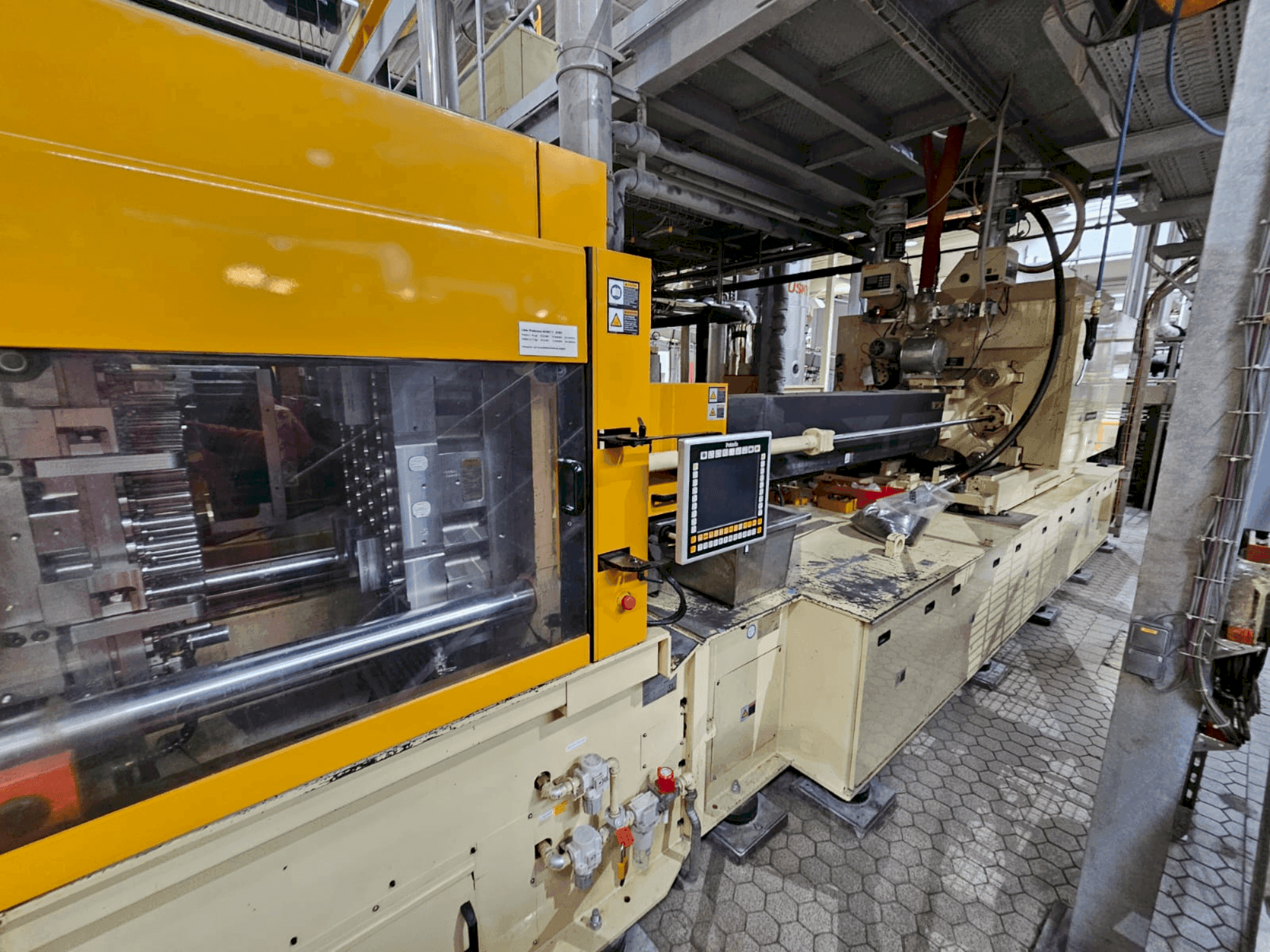 Masina Husky HPETL230E-RSE95D-95 eestvaade