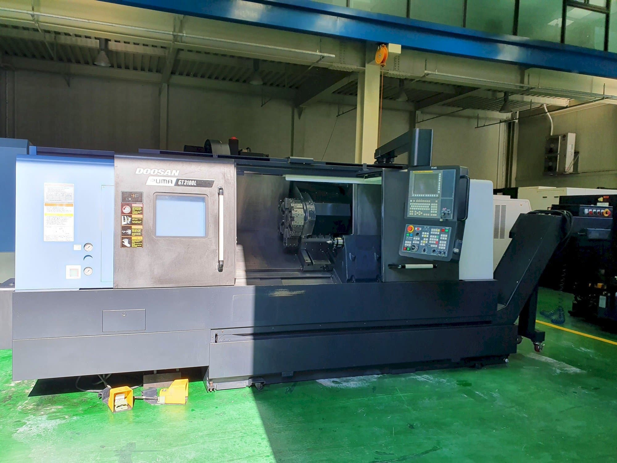 Masina Doosan PUMA GT3100L eestvaade