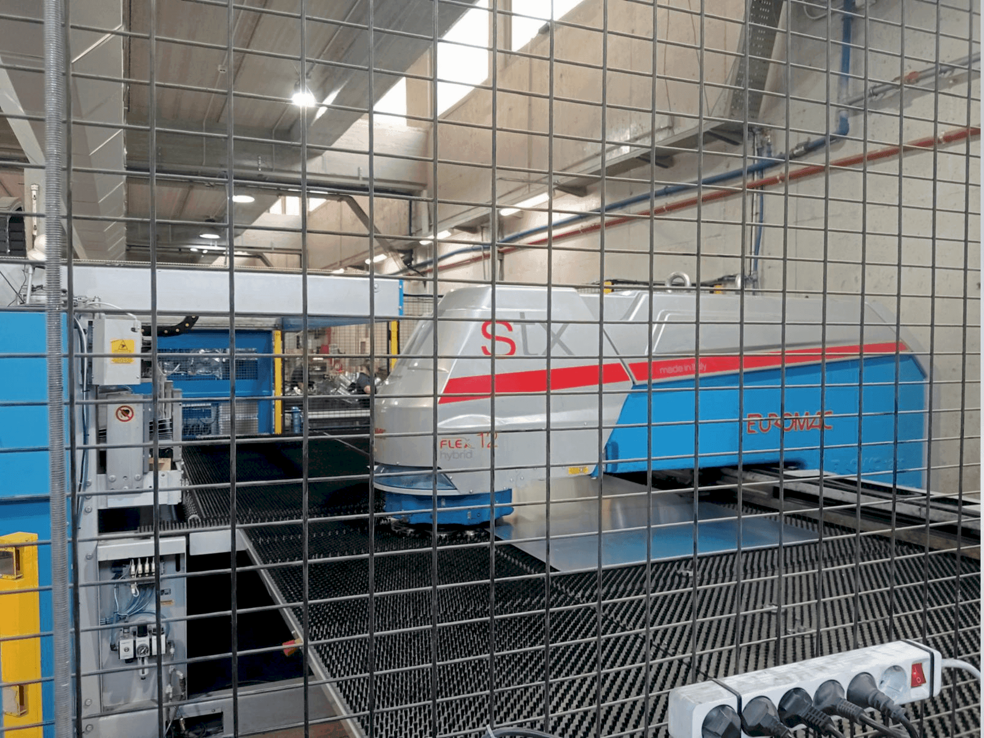 Masina Euromac 1250 STX Flex 12 Hybrid   eestvaade