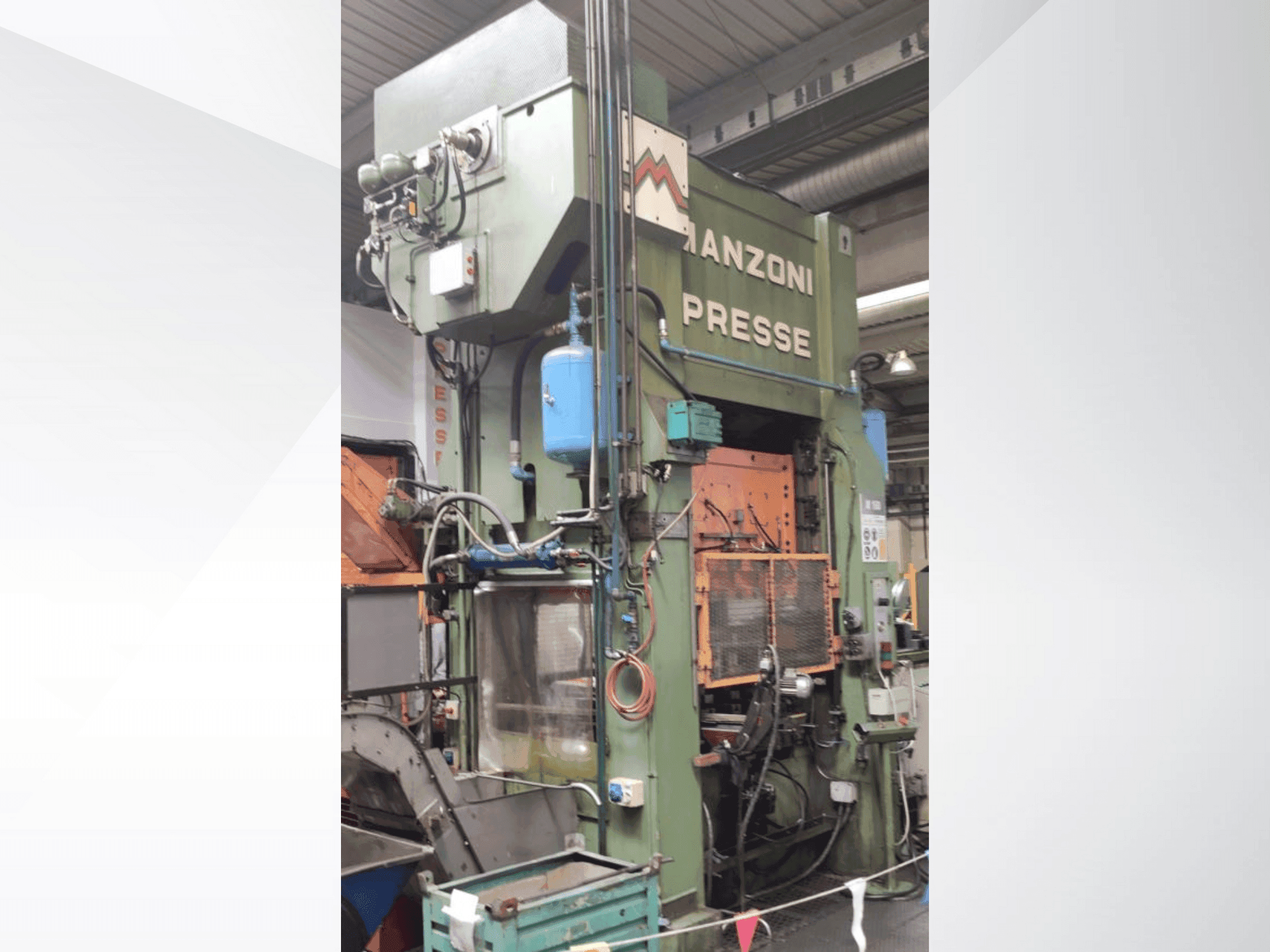 Masina RAVNE PRESSES Manzoni 160   eestvaade