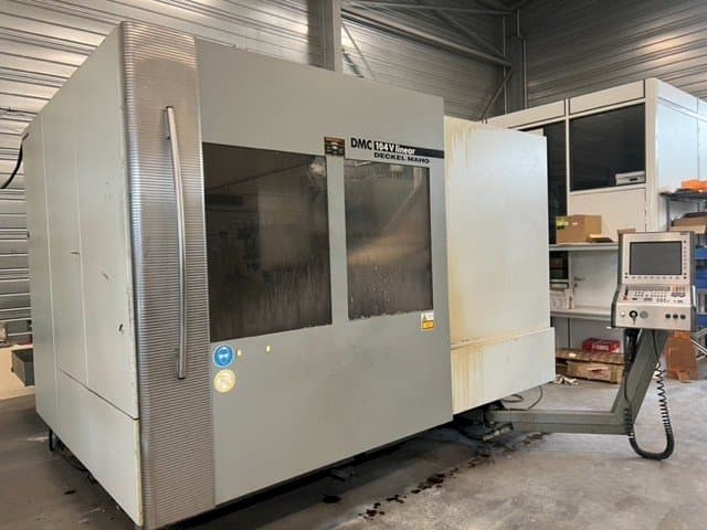 Masina DMG Deckel Maho 104 V linear eestvaade