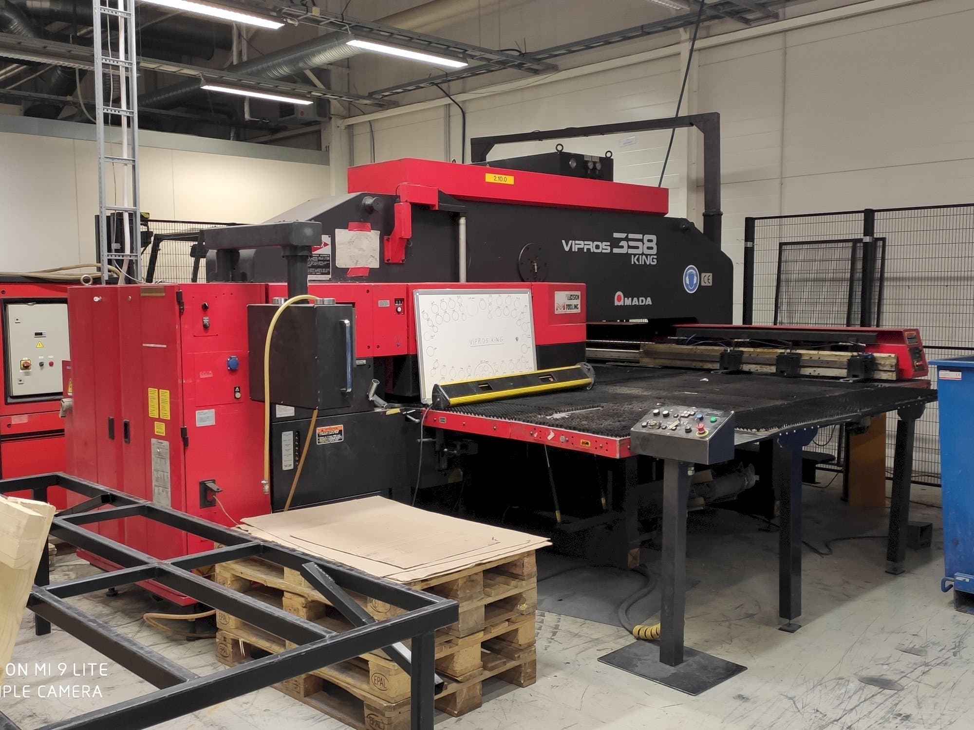 Masina AMADA Vipros 358 King FS18 PC EMC eestvaade