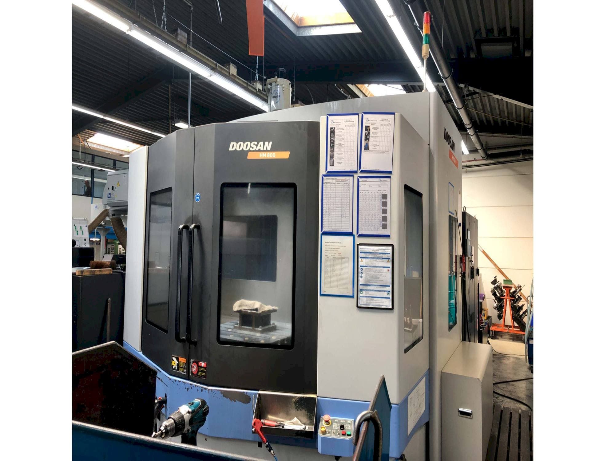 Masina Doosan HM 800   eestvaade
