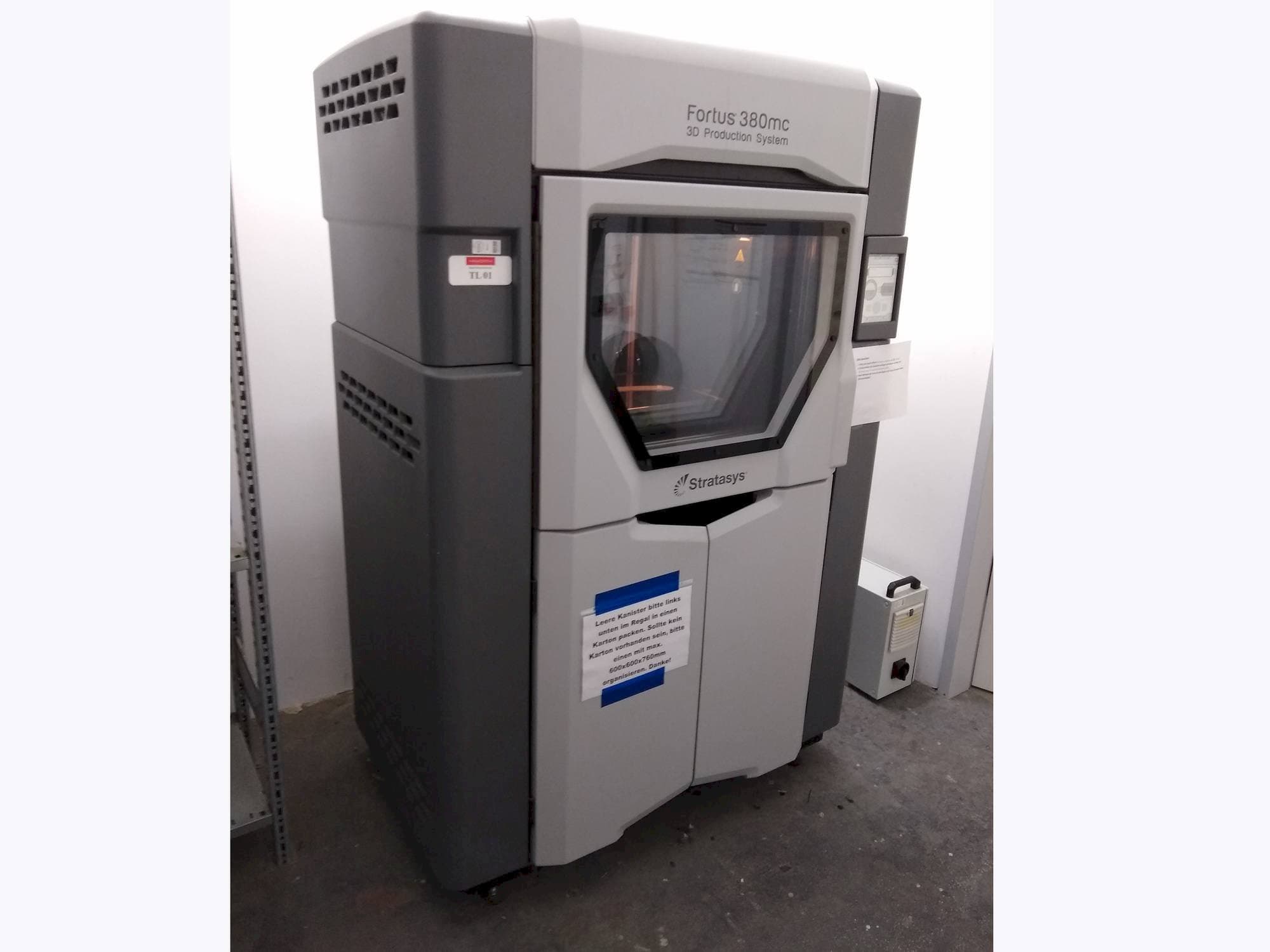 Masina Stratasys Fortus 380MC   eestvaade