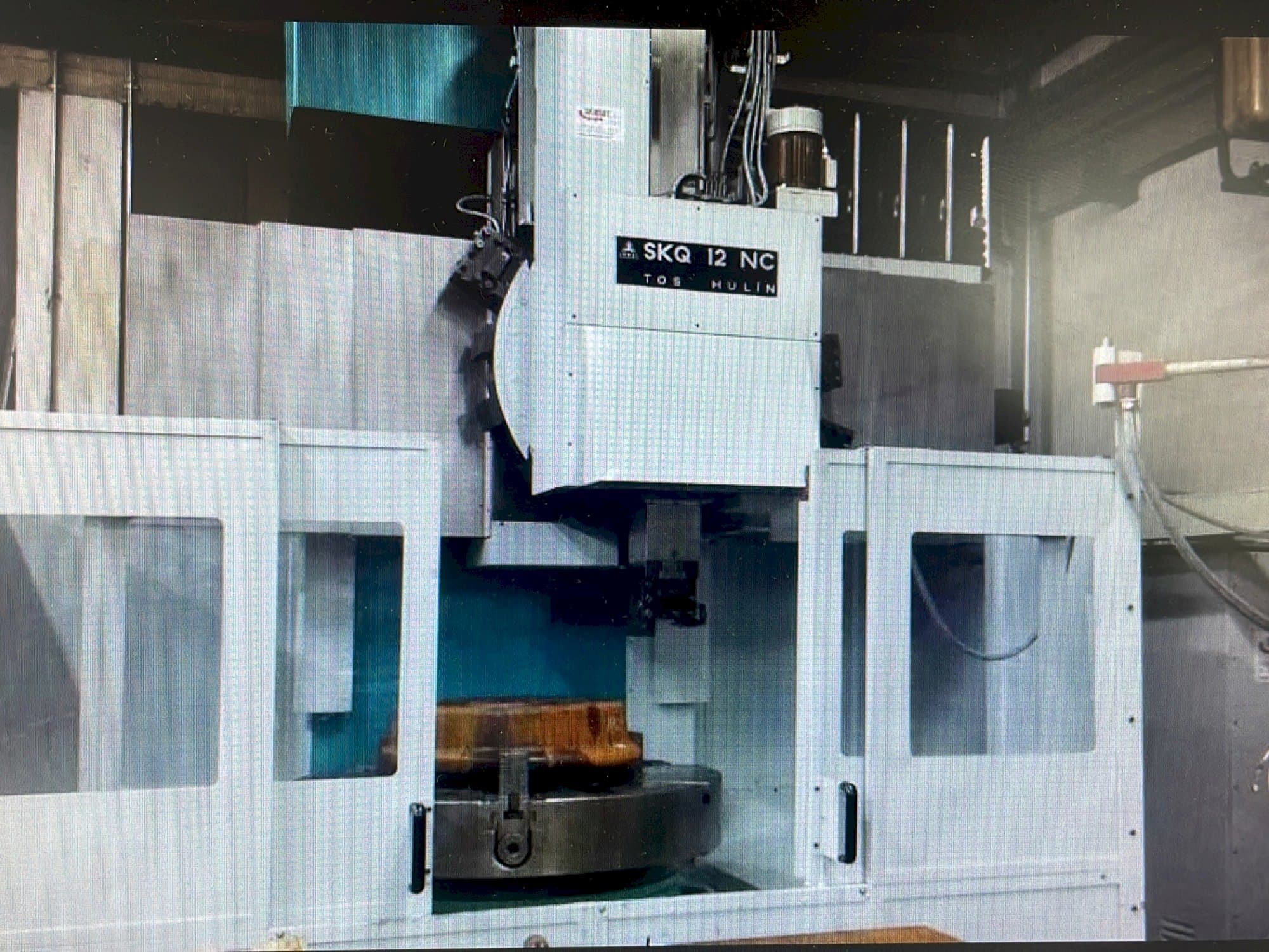 Masina TOS SKQ 12 NC   eestvaade