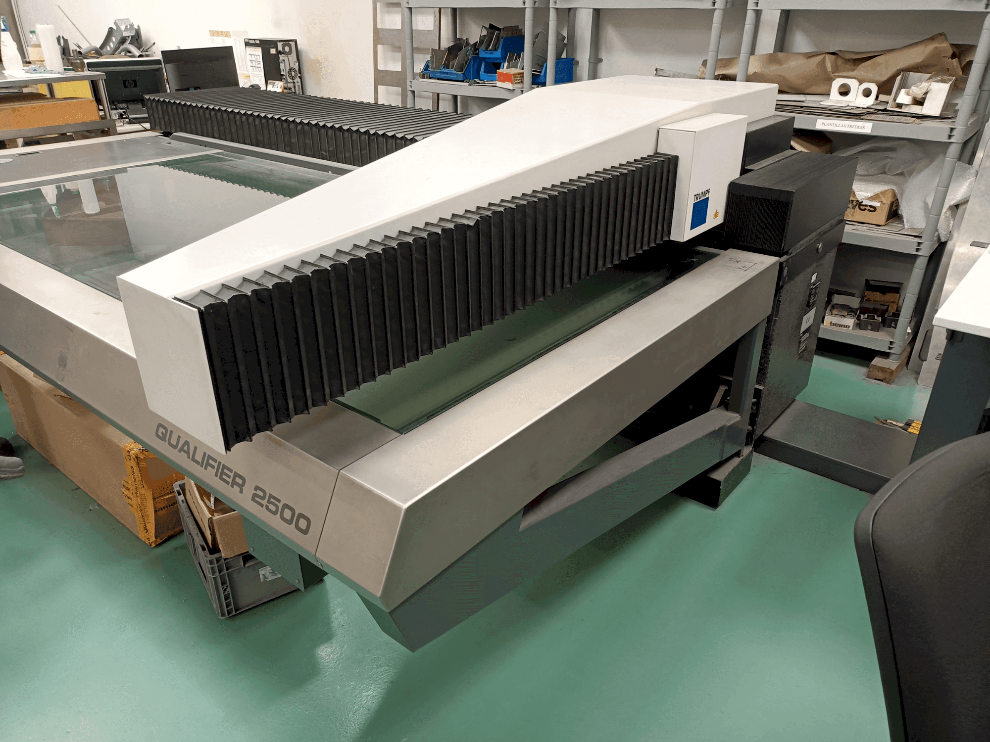 Masina TRUMPF Qualifier 2500 eestvaade
