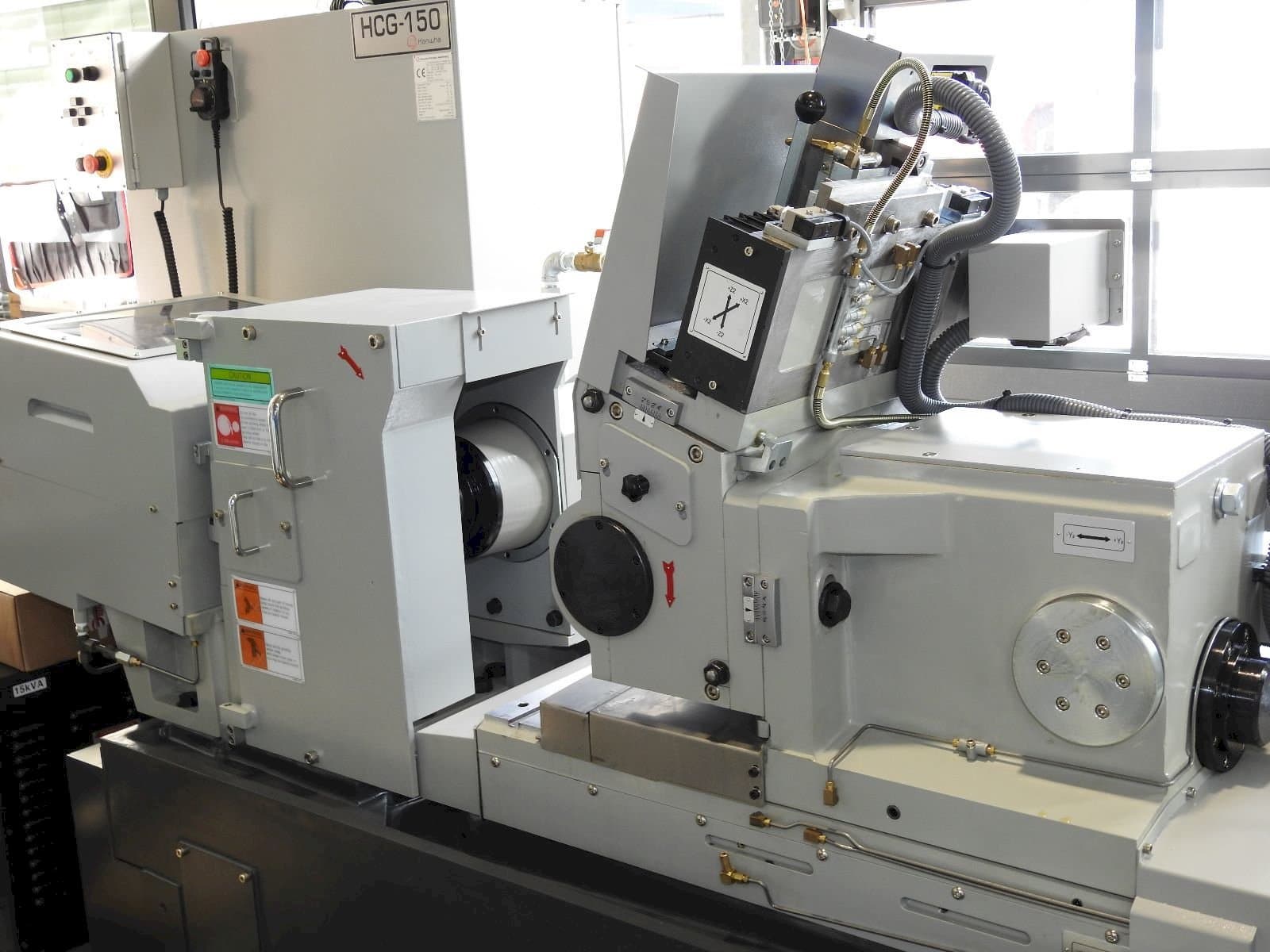Masina Hanwha HCG 150 eestvaade