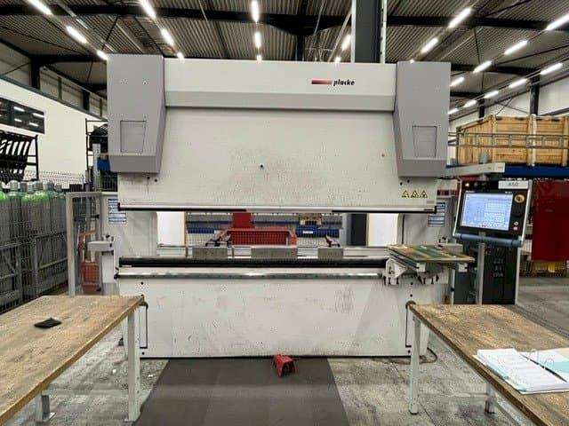 Masina PLACKE HQPB P595 eestvaade