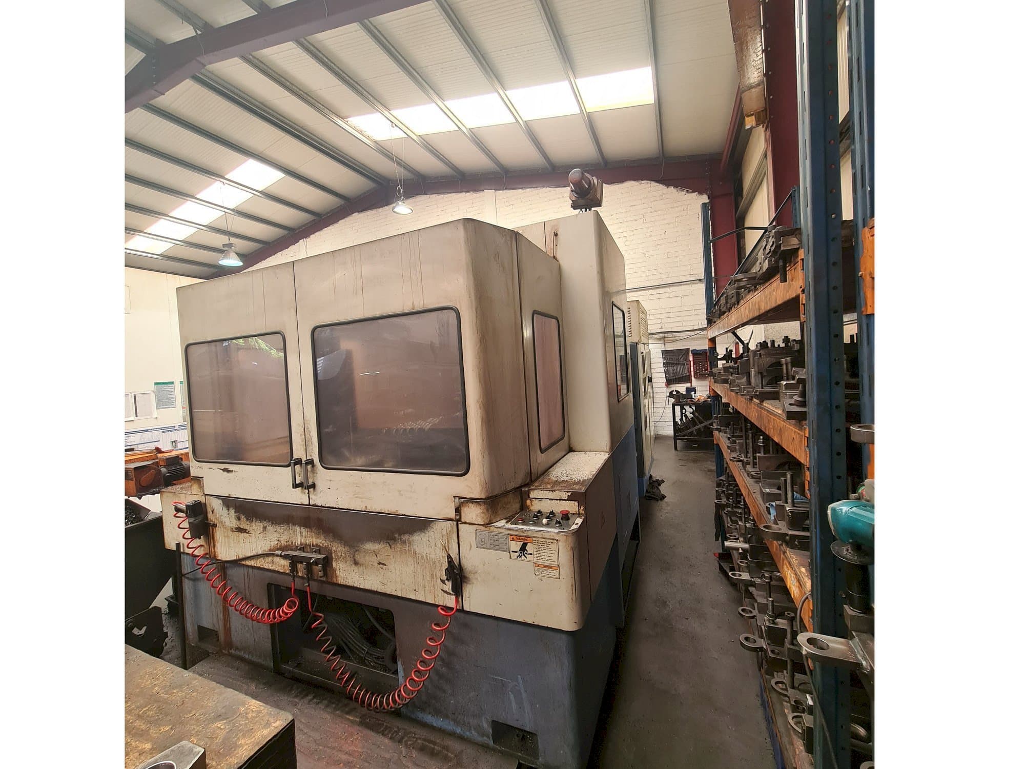 Masina Mazak H630NX eestvaade