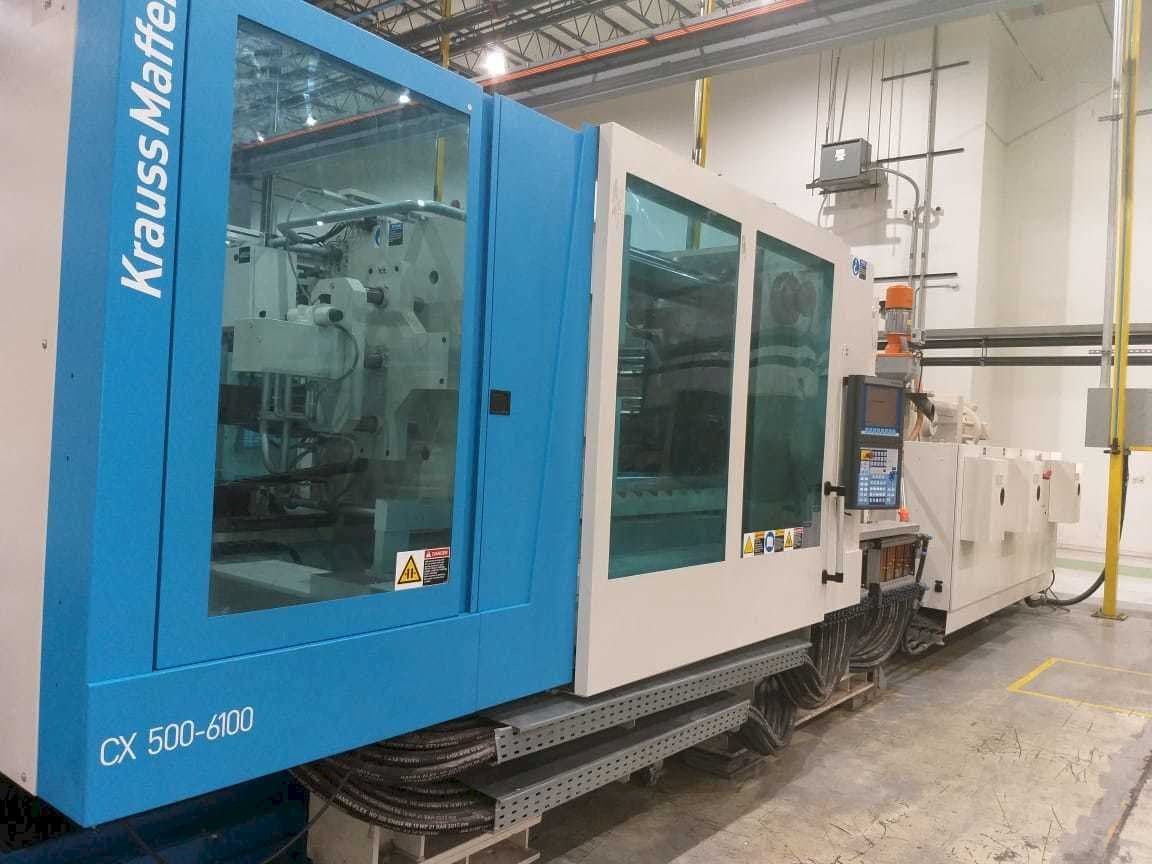 Masina Krauss Maffei 500-6100 CX eestvaade