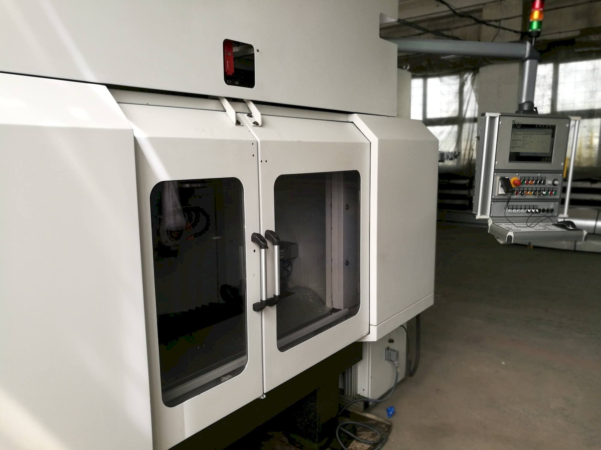 Masina Fohrenbach F-Grind 605   eestvaade