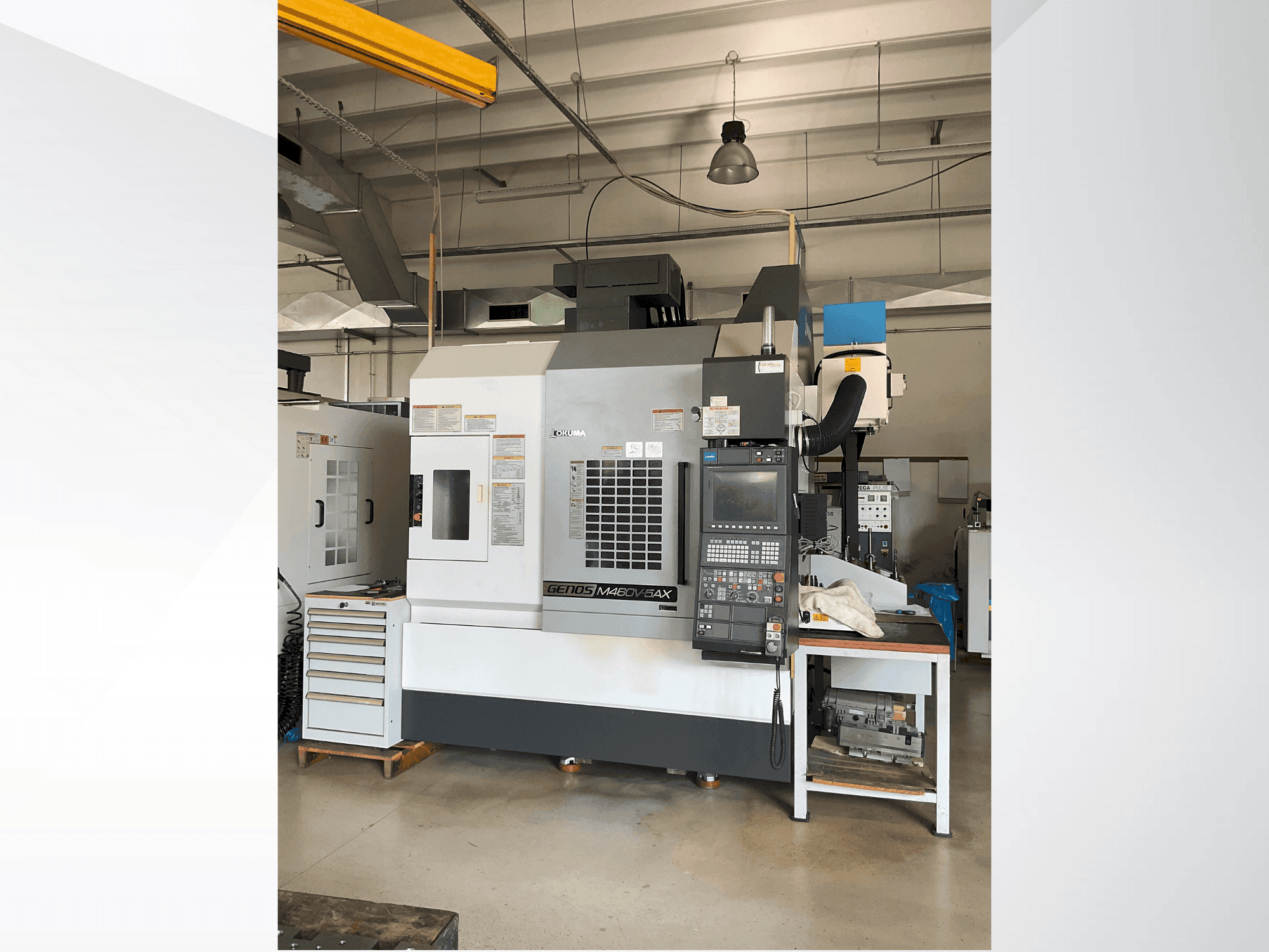 Masina Okuma GENOS M460V-5AX eestvaade