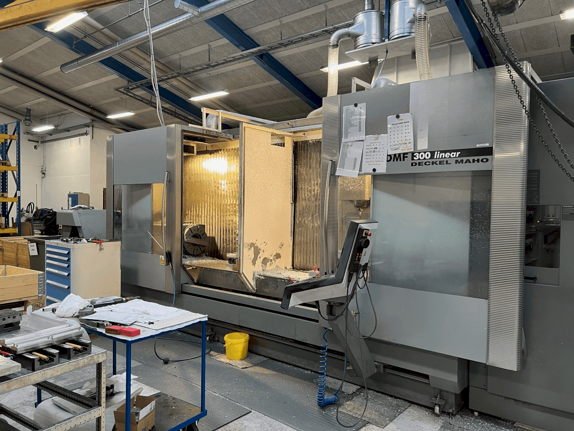 Masina DMG DECKEL MAHO DMF 300 eestvaade