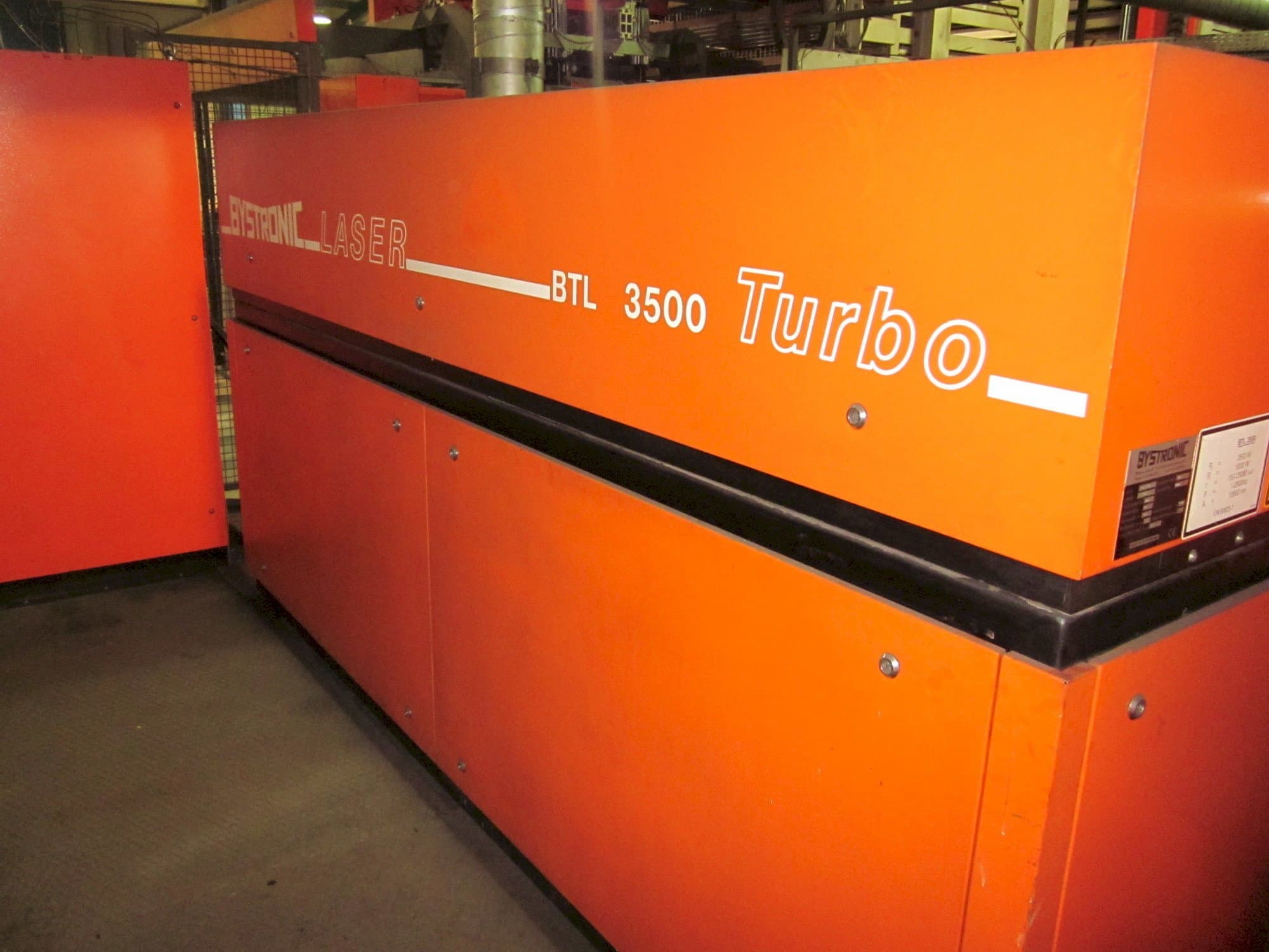 Masina Bystronic BTLl 3500 eestvaade