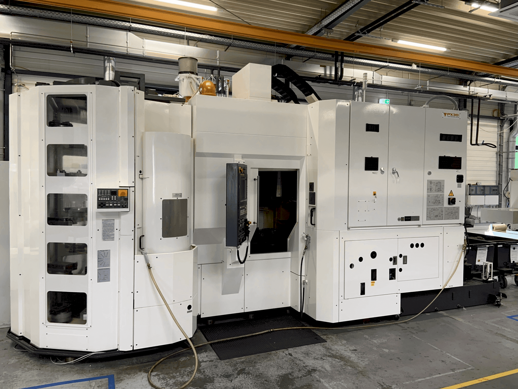 Masina YASDA Px30i eestvaade