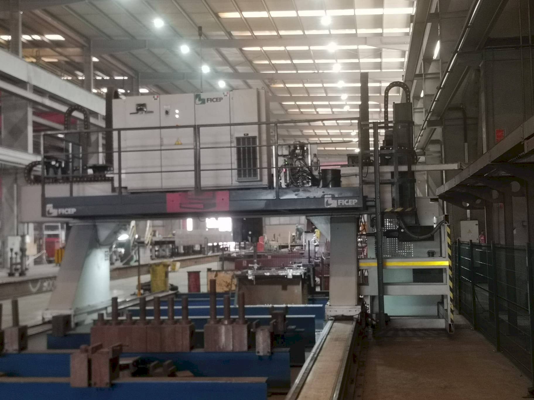 Masina FICEP 3003/12 GDD eestvaade