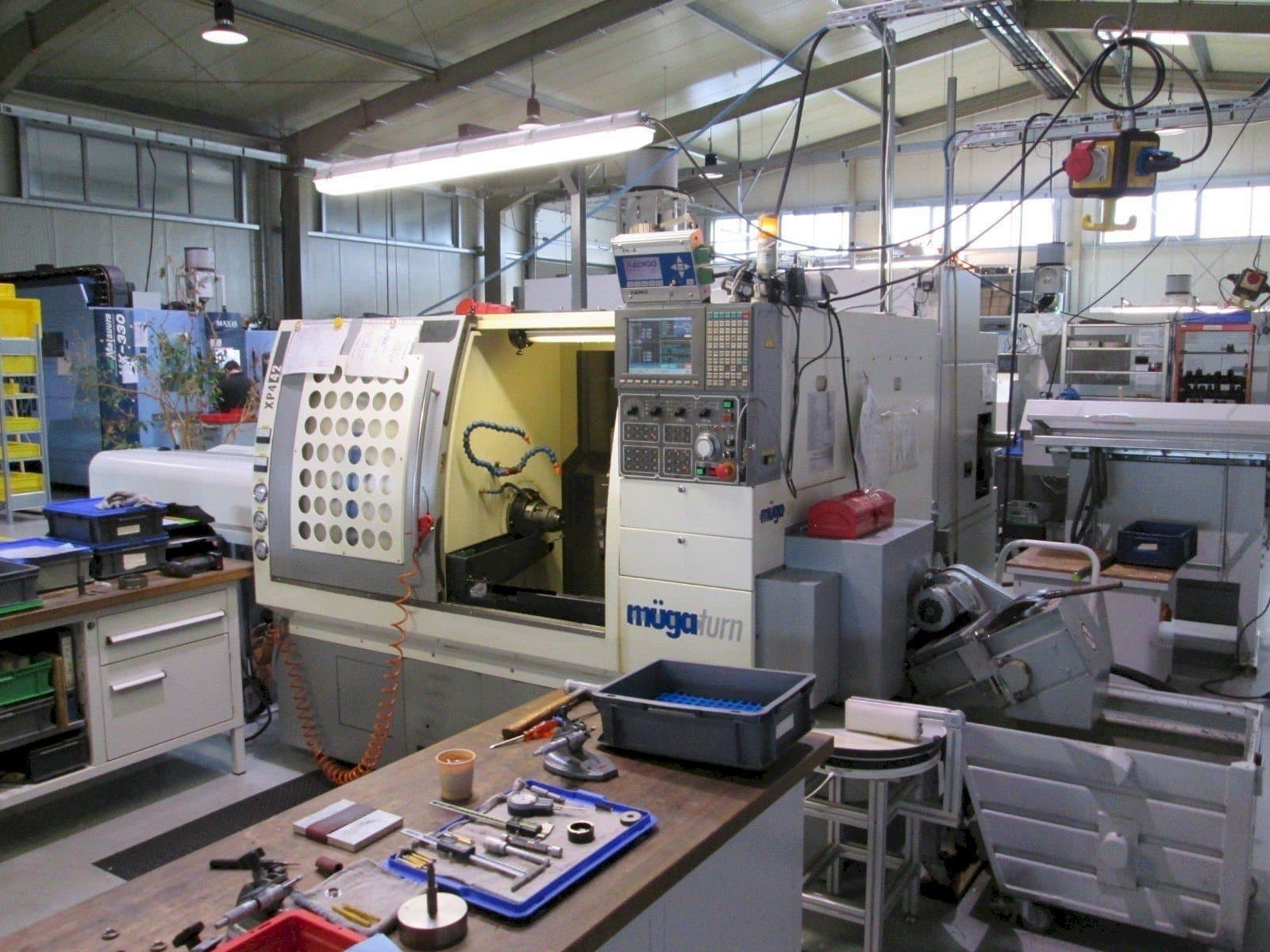 Masina Muga XP4 – 42SM eestvaade