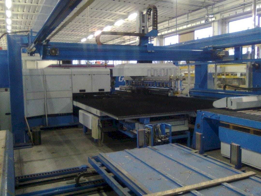 Masina Finn-Power LP6 eestvaade