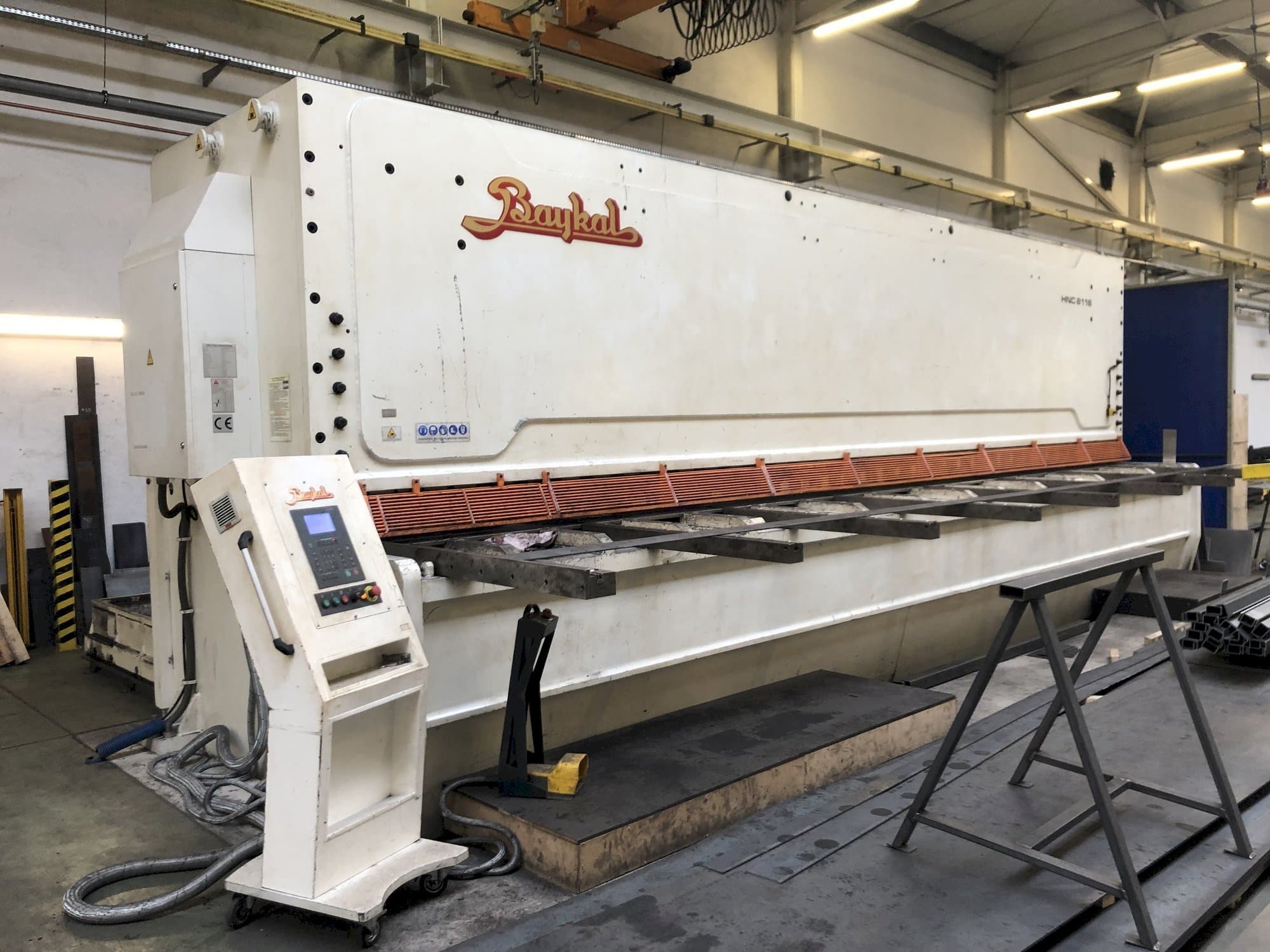 Masina Baykal HNC 8116 eestvaade