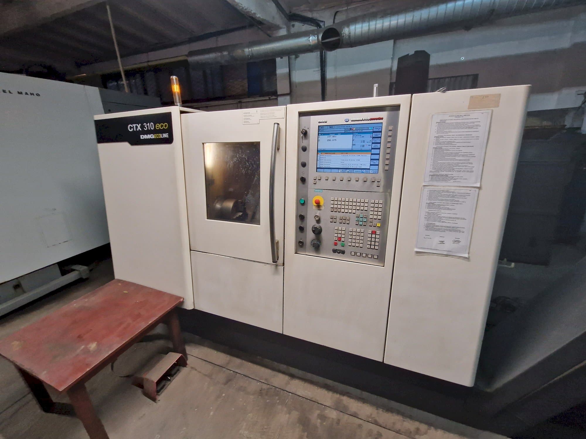Masina DMG CTX 310 eestvaade