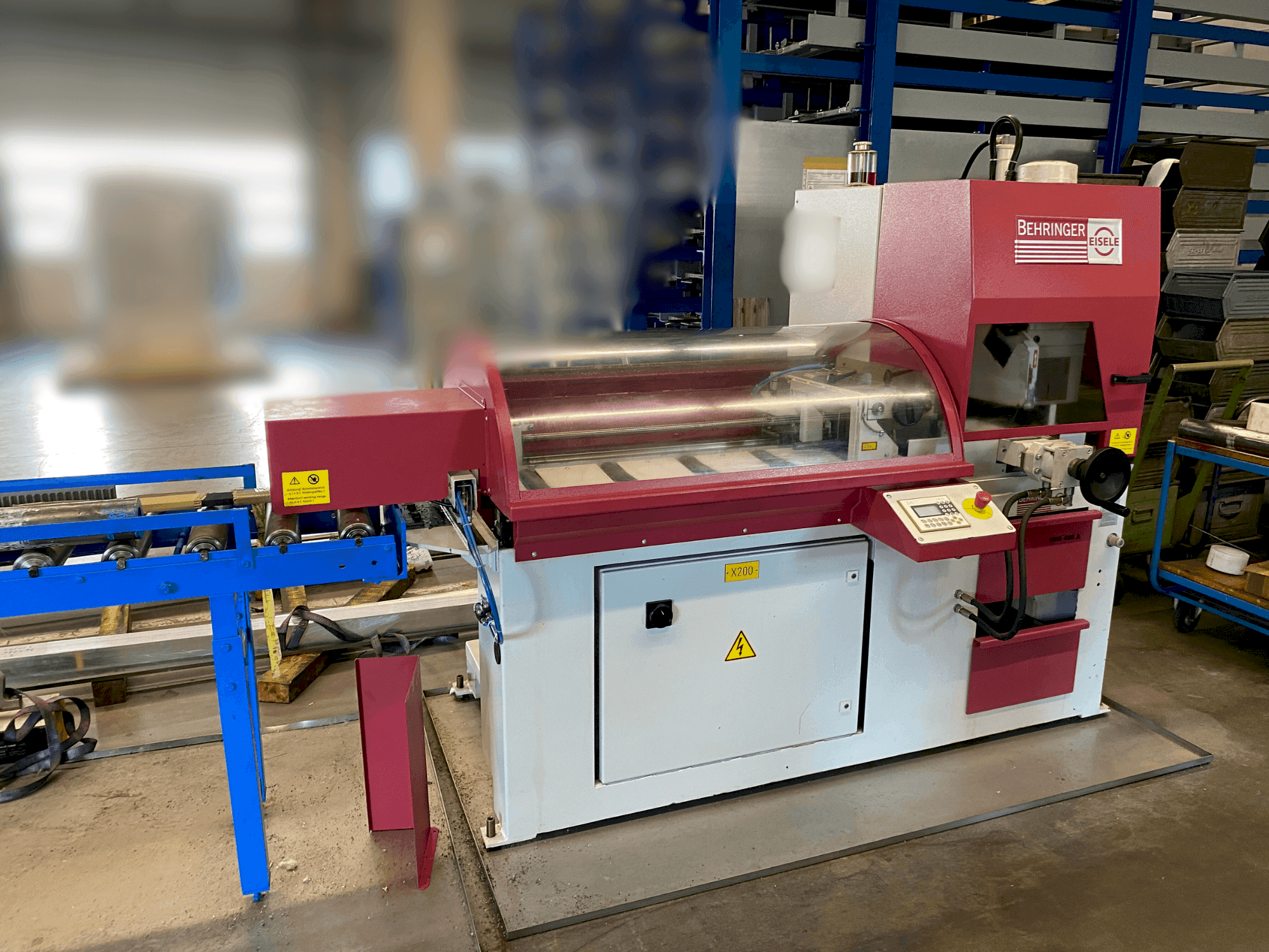Masina Behringer VMS 400-A   eestvaade
