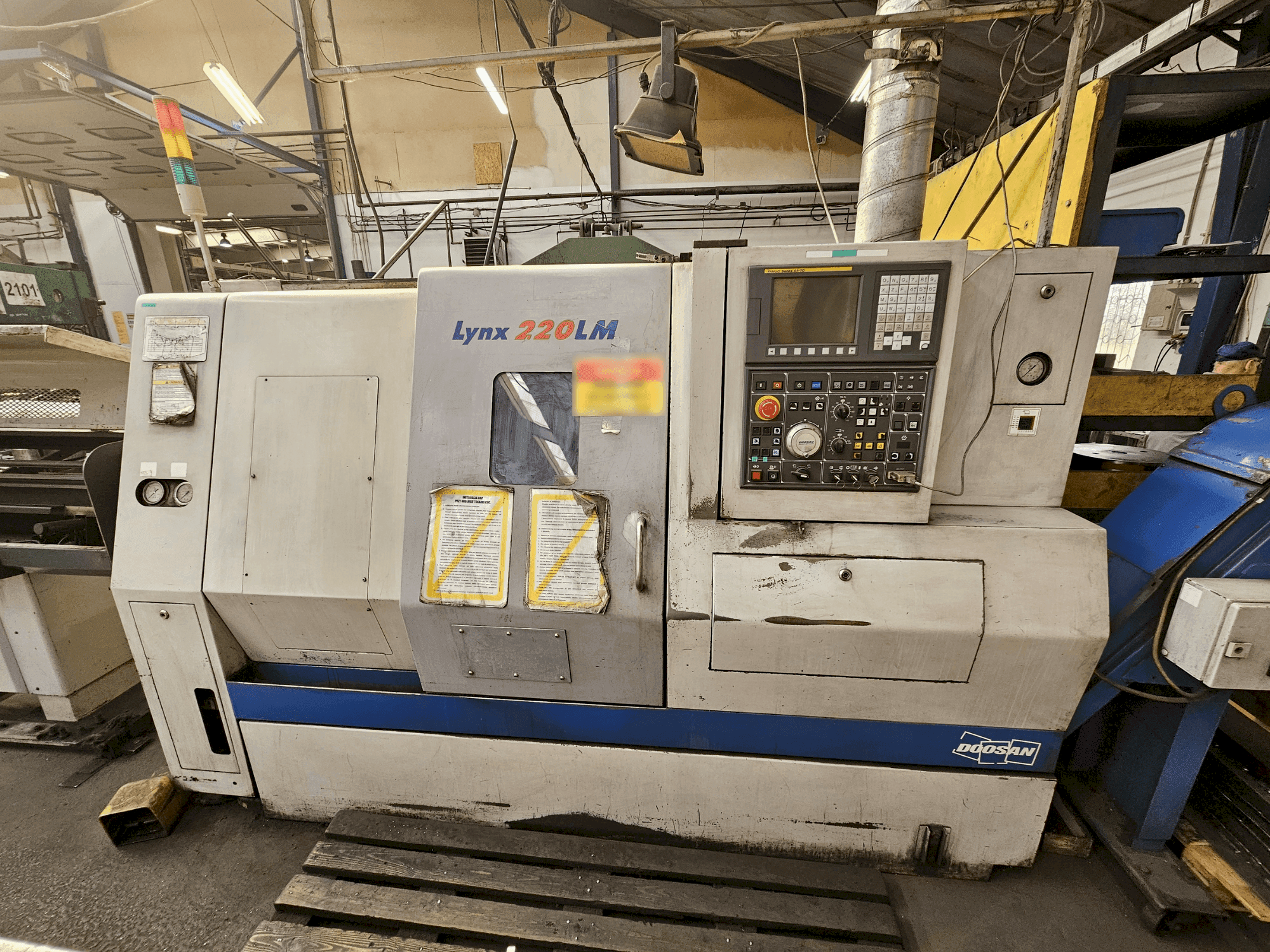 Masina DOOSAN LYNX 220LMA   eestvaade