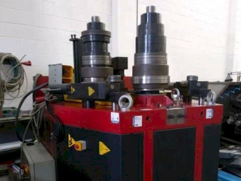 Masina Tauring Alpha 160 eestvaade