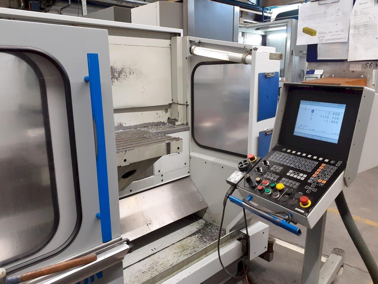 Masina MIKRON UME 600 eestvaade