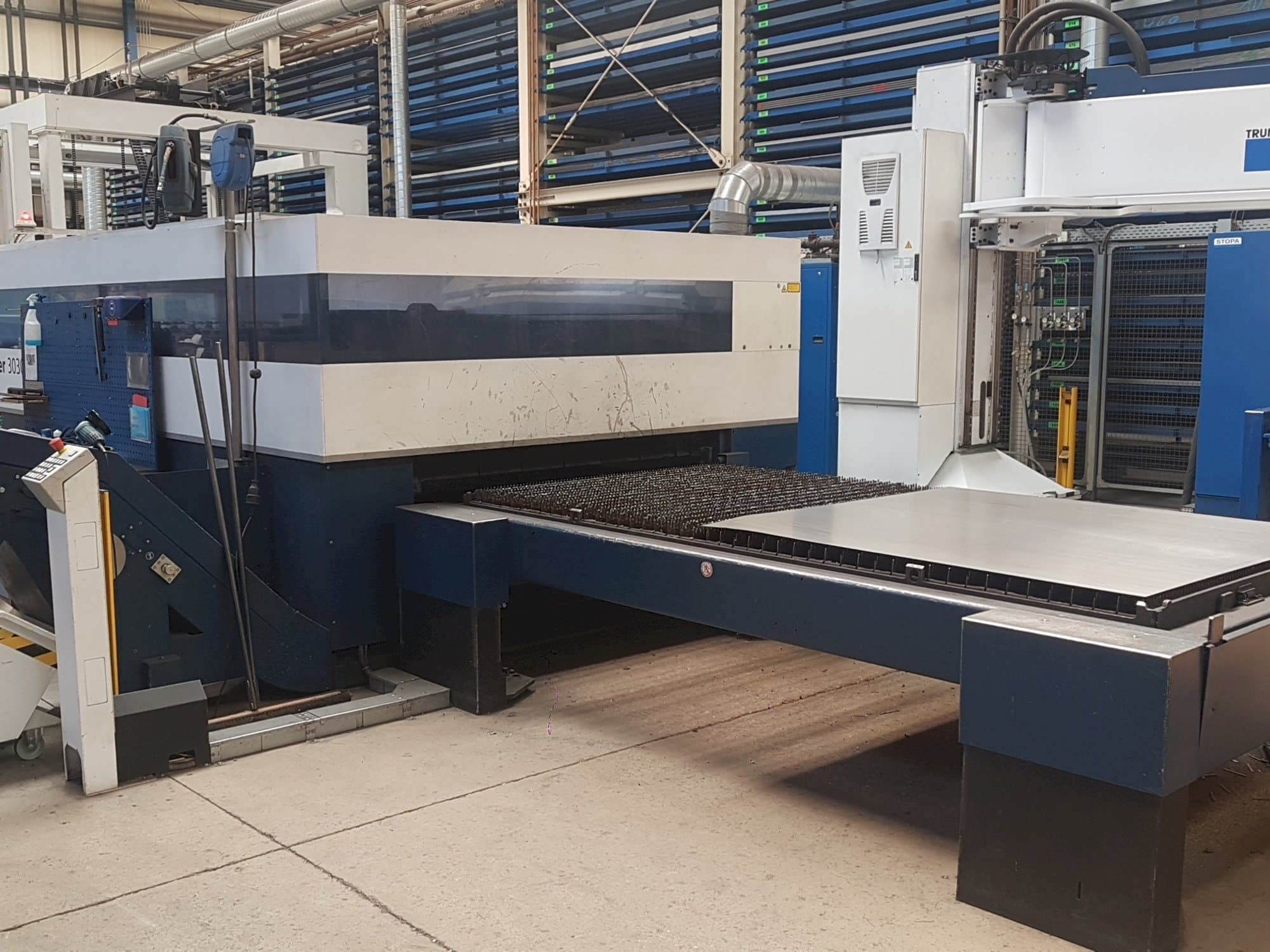 Masina Trumpf TruLaser 3030 L20 eestvaade