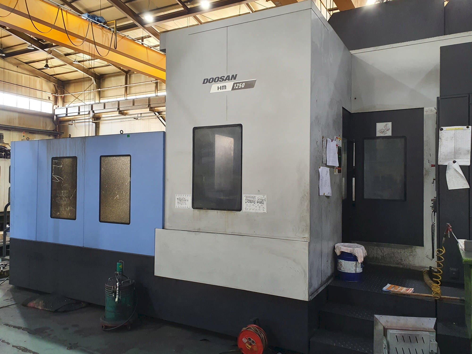 Masina Doosan HM 1250 eestvaade