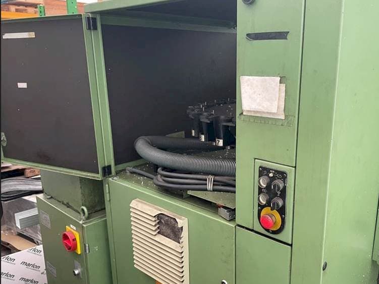 Masina DECKEL FP4AT eestvaade