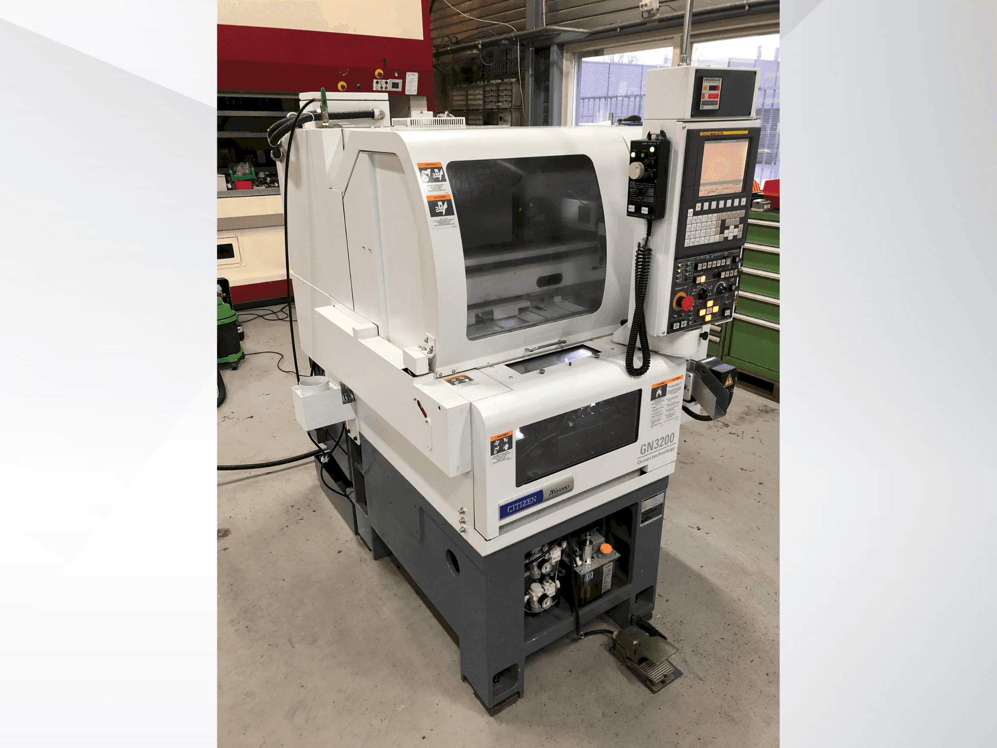 Masina Citizen Miyano GN-3200 eestvaade