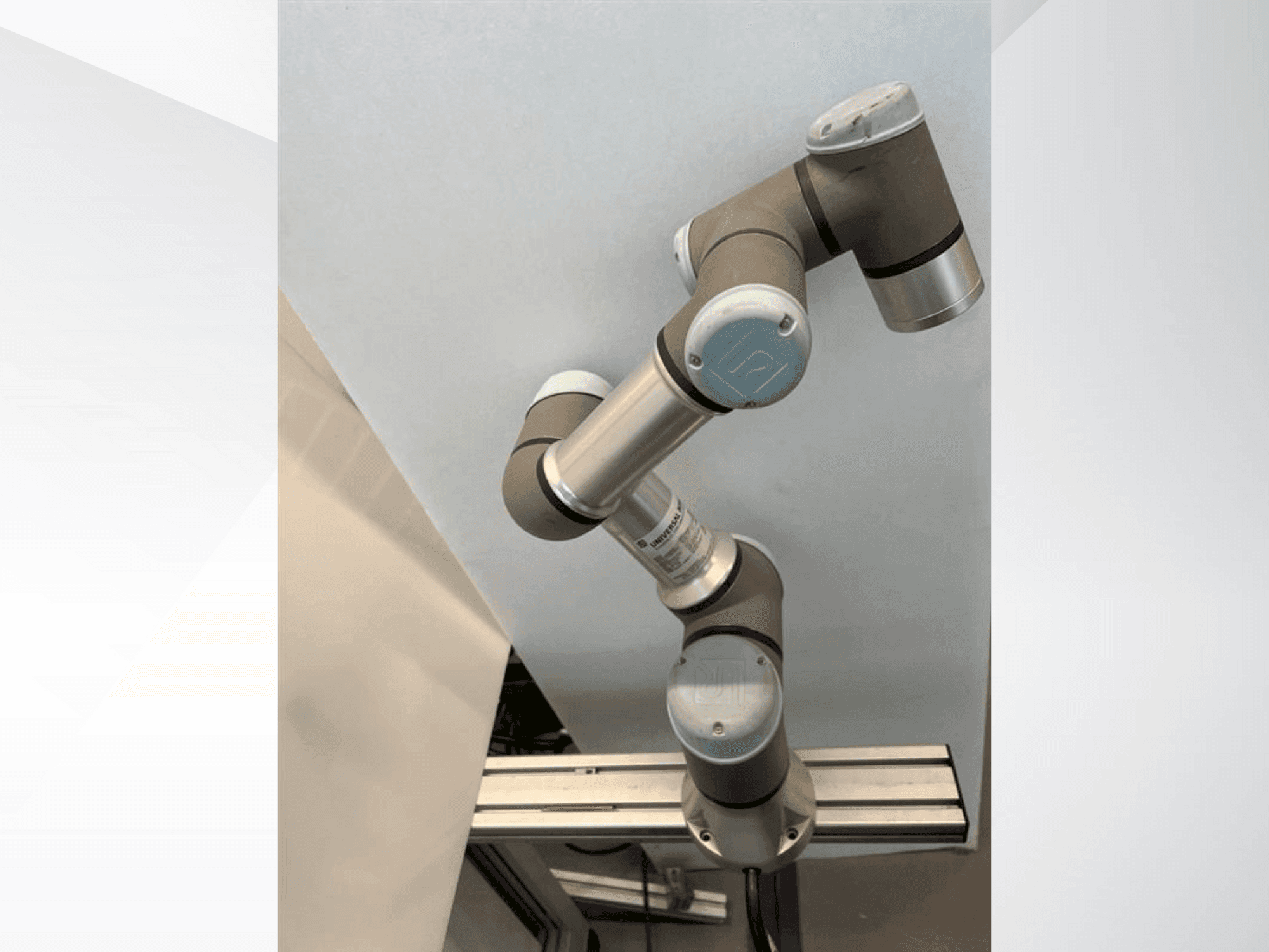 Masina Universal Robots UR-3e eestvaade