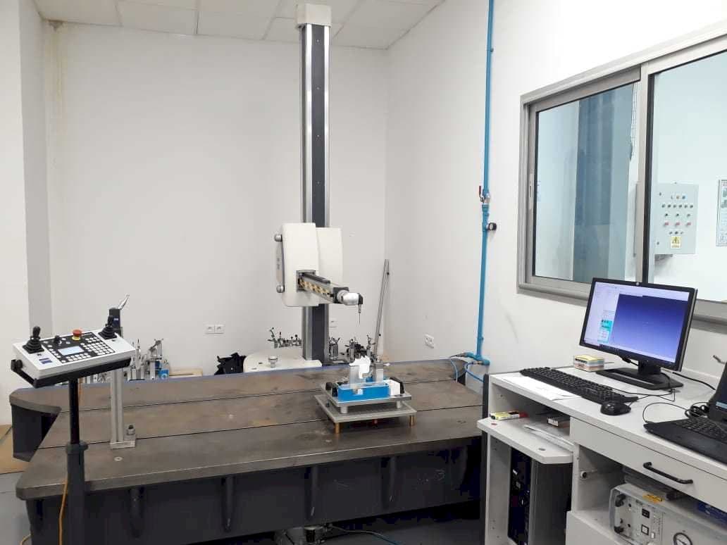 Masina ZEISS Carmet CNC   eestvaade