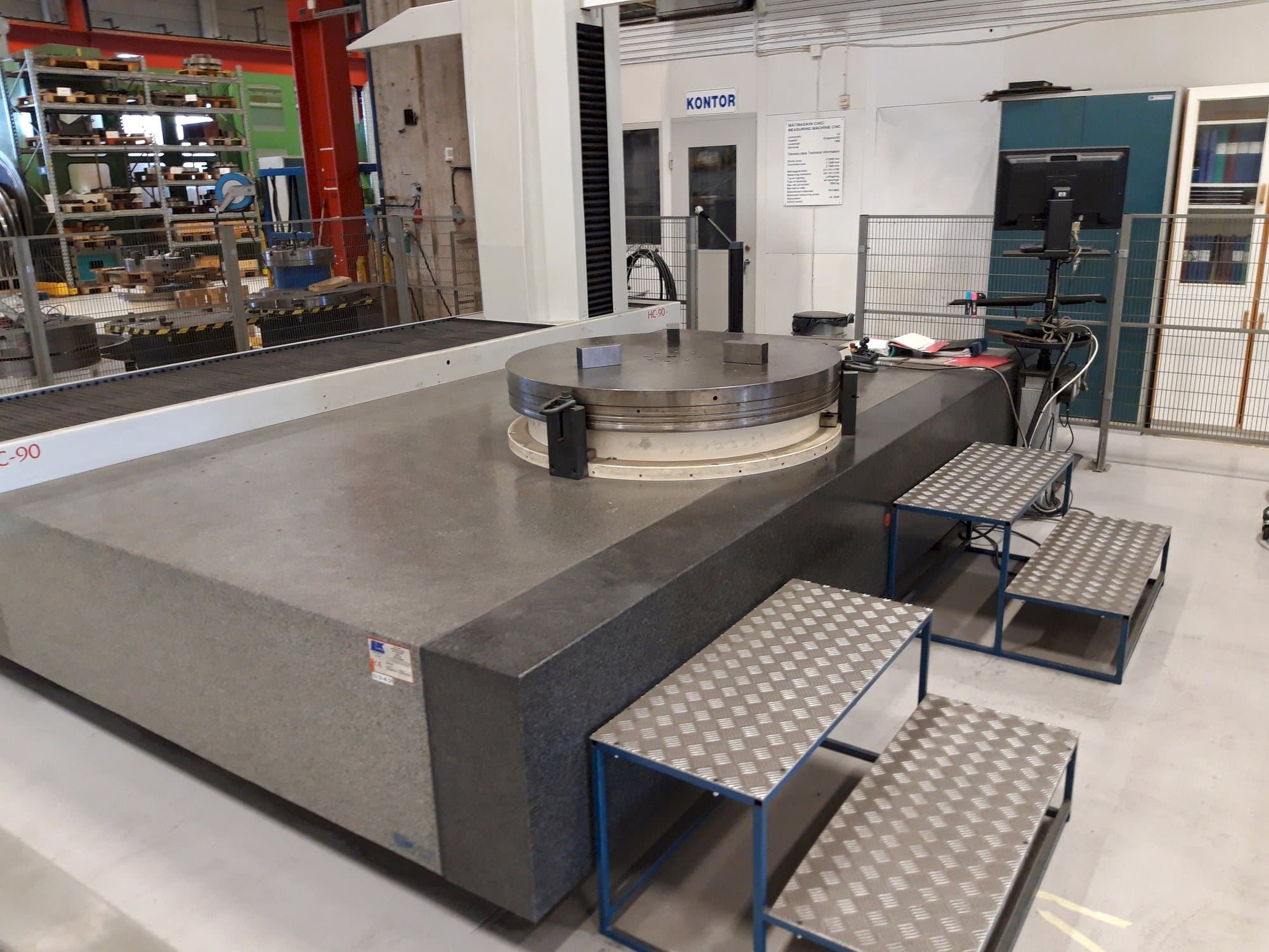 Masina LK HC90 eestvaade