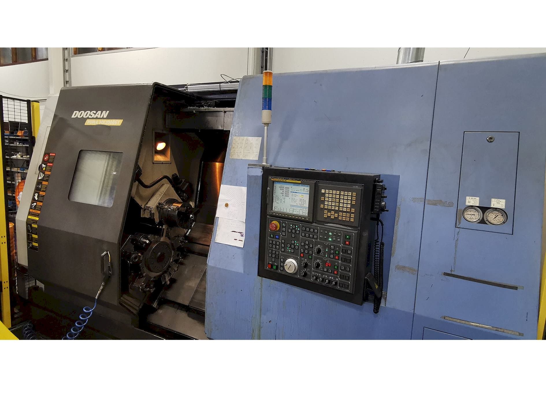Masina Doosan Puma MX 2000 ST eestvaade