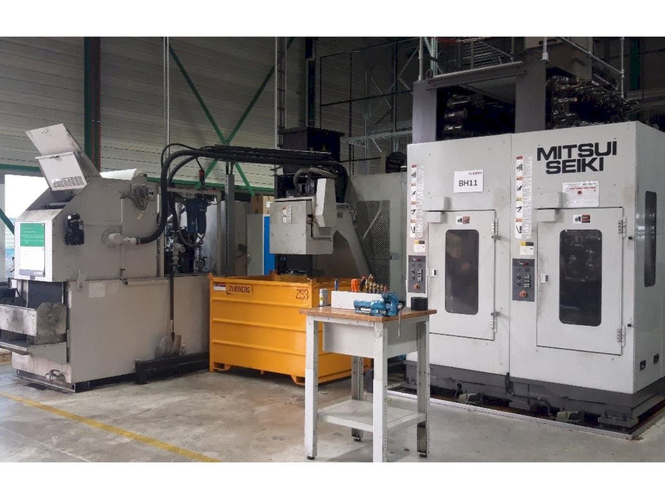 Masina Mitsui Seiki HW630 eestvaade