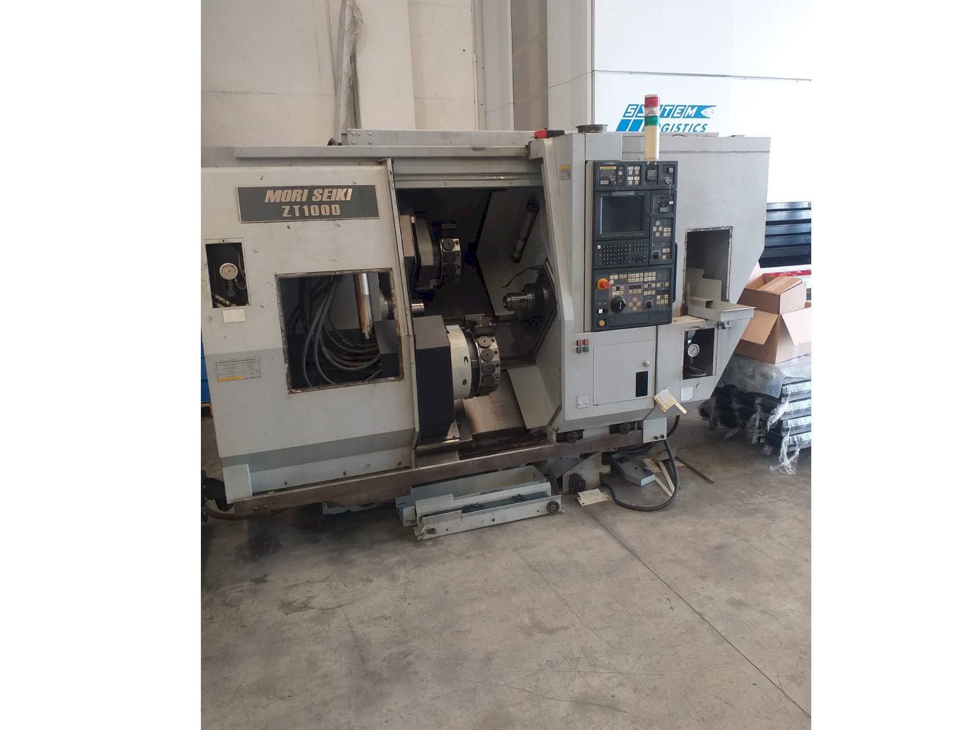 Masina MORI SEIKI ZT 1000 eestvaade