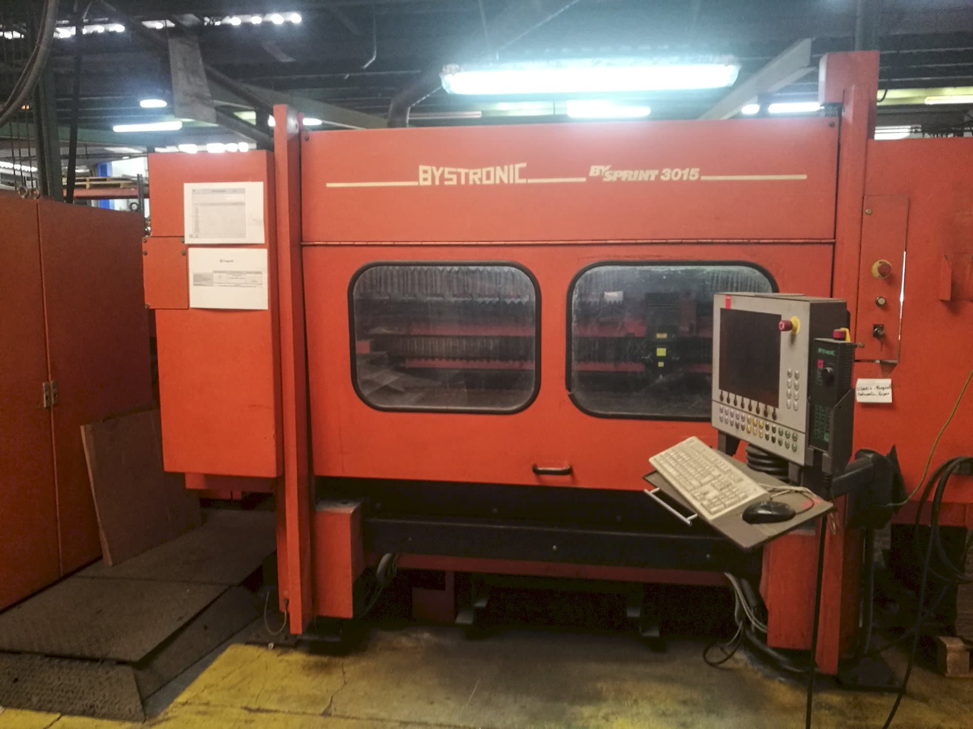 Masina Bystronic BySprint 3015 eestvaade