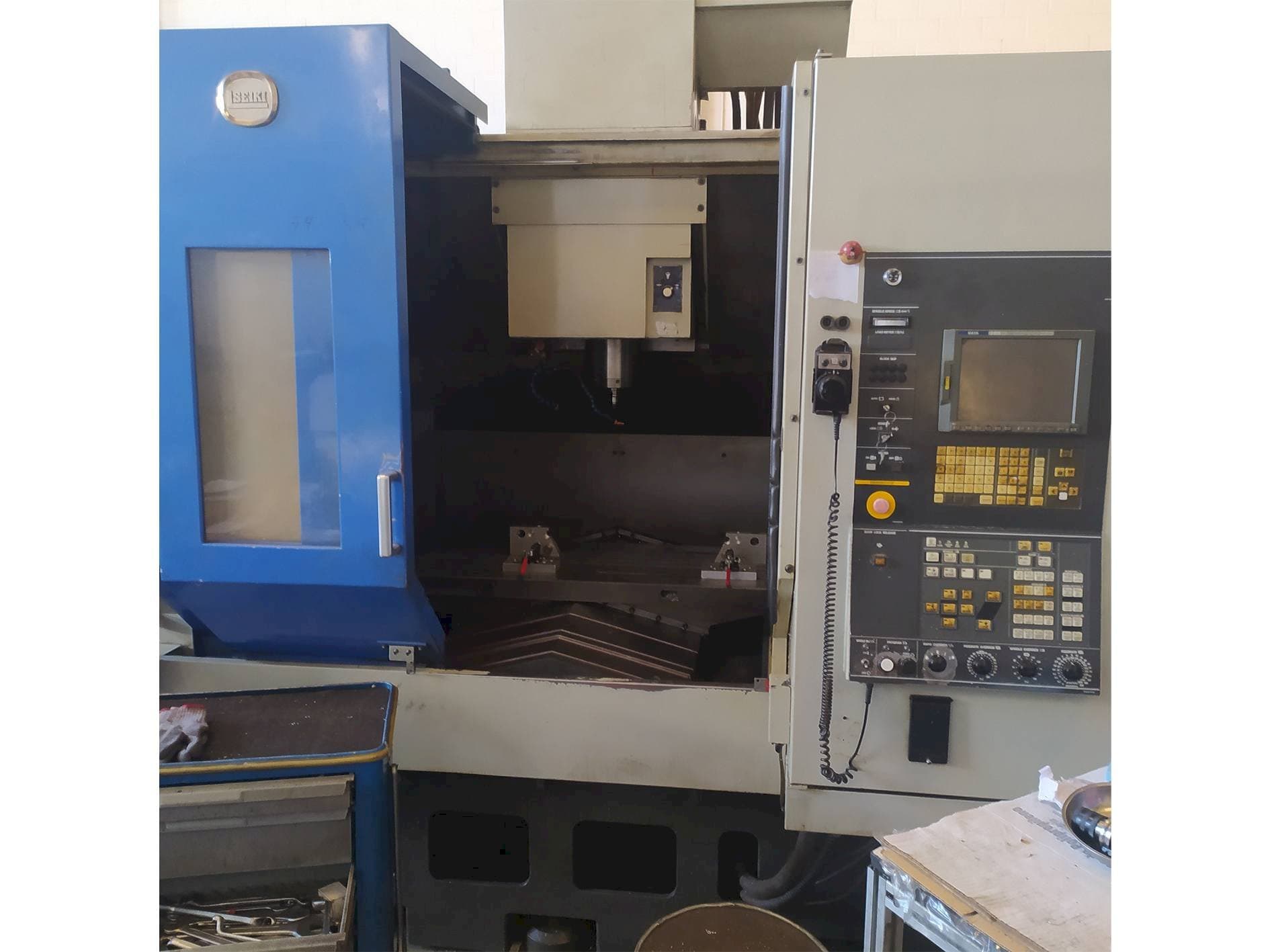 Masina HITACHI SEIKI VS50 eestvaade