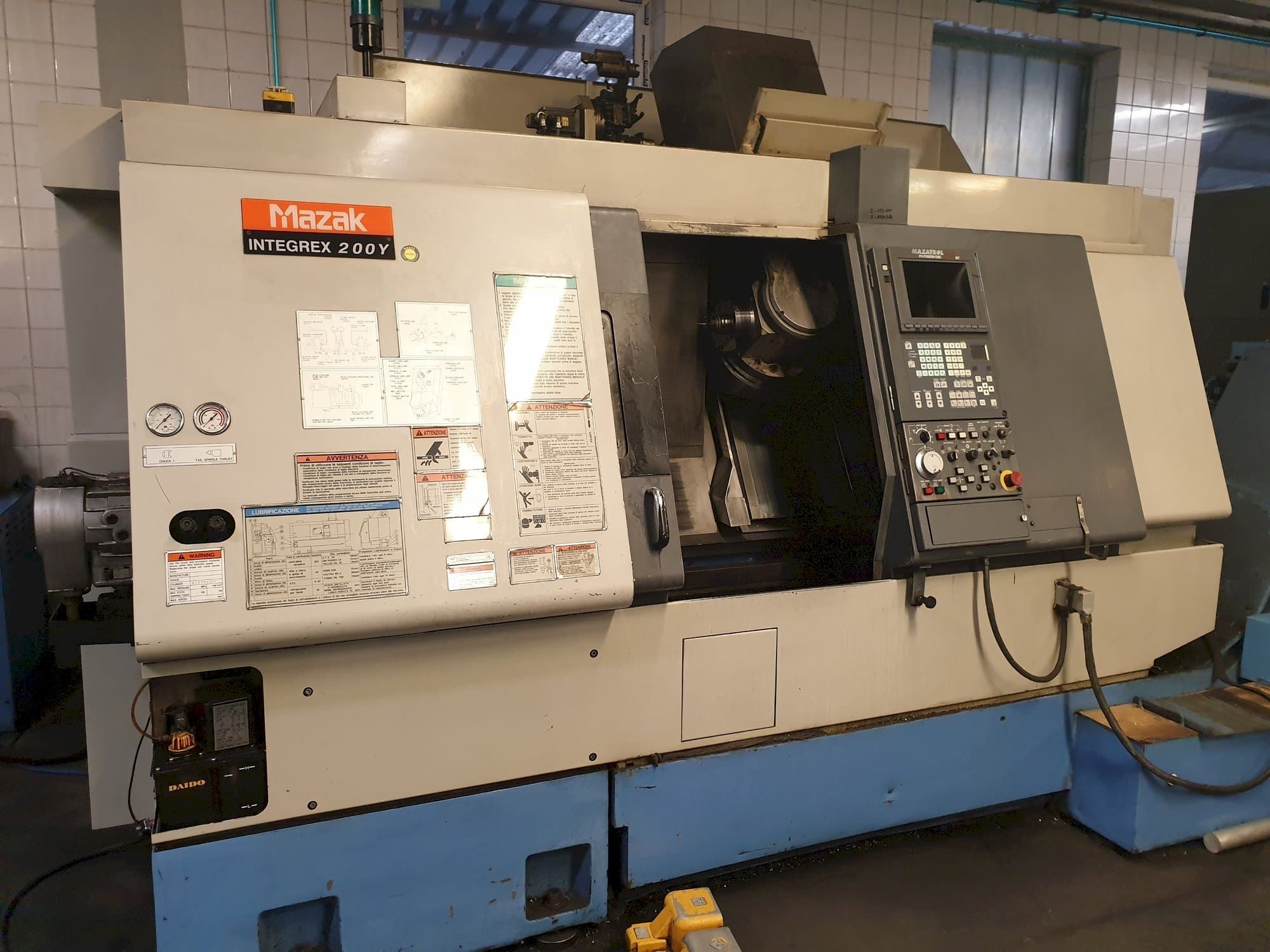 Masina Mazak Integrex 200 Y eestvaade