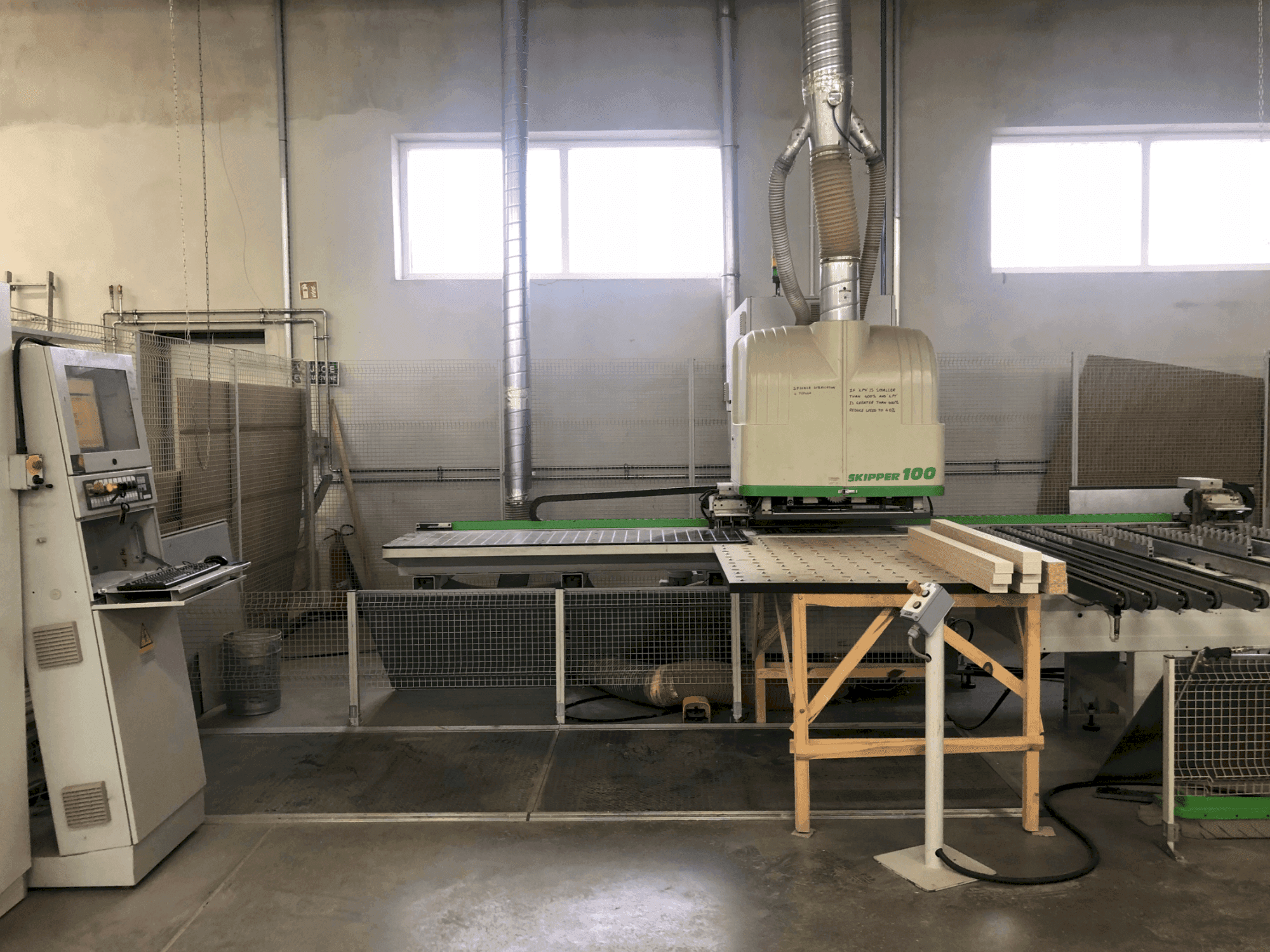 Masina BIESSE SKIPPER 100   eestvaade