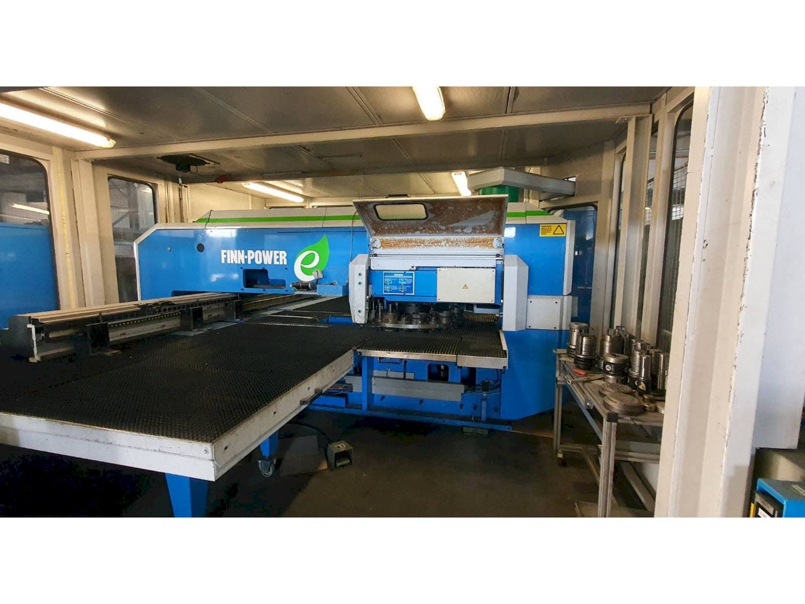 Masina Finn-Power E5 SBV eestvaade